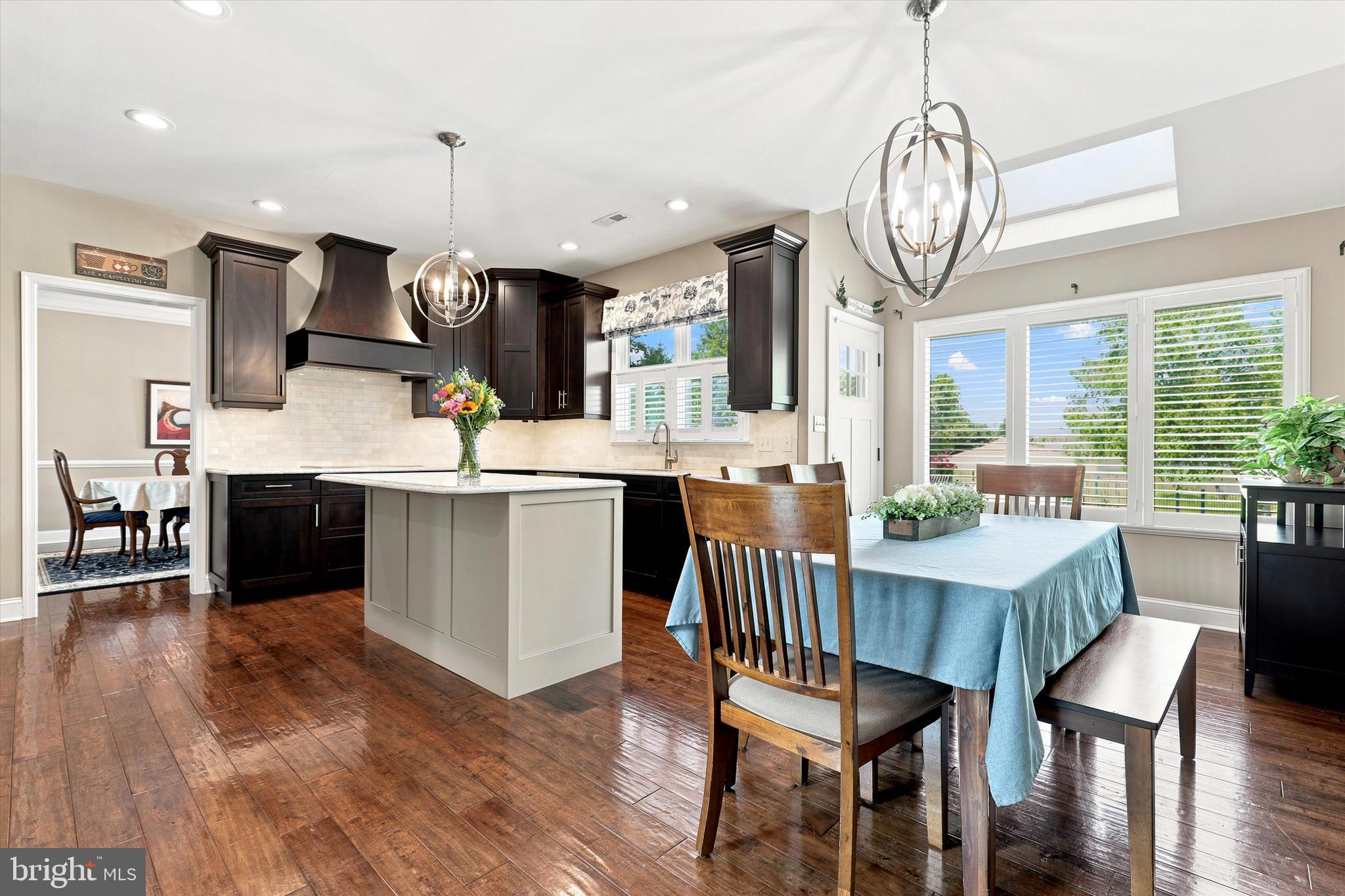 MAINLAND RIDGE - Residential