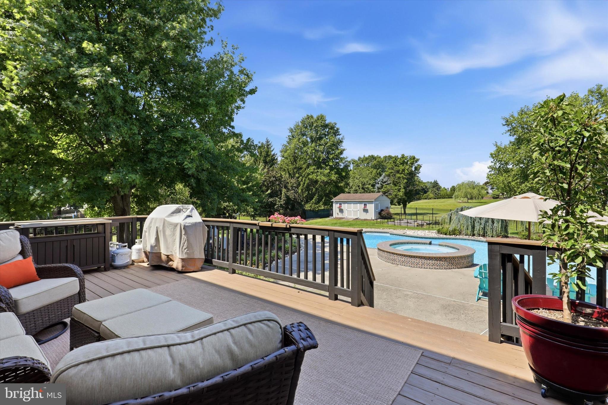 MAINLAND RIDGE - Residential