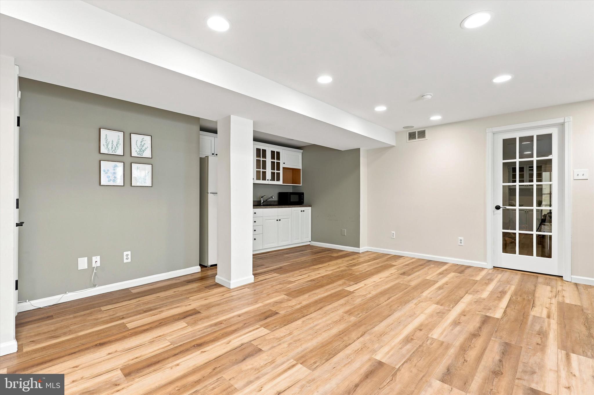 MAINLAND RIDGE - Residential