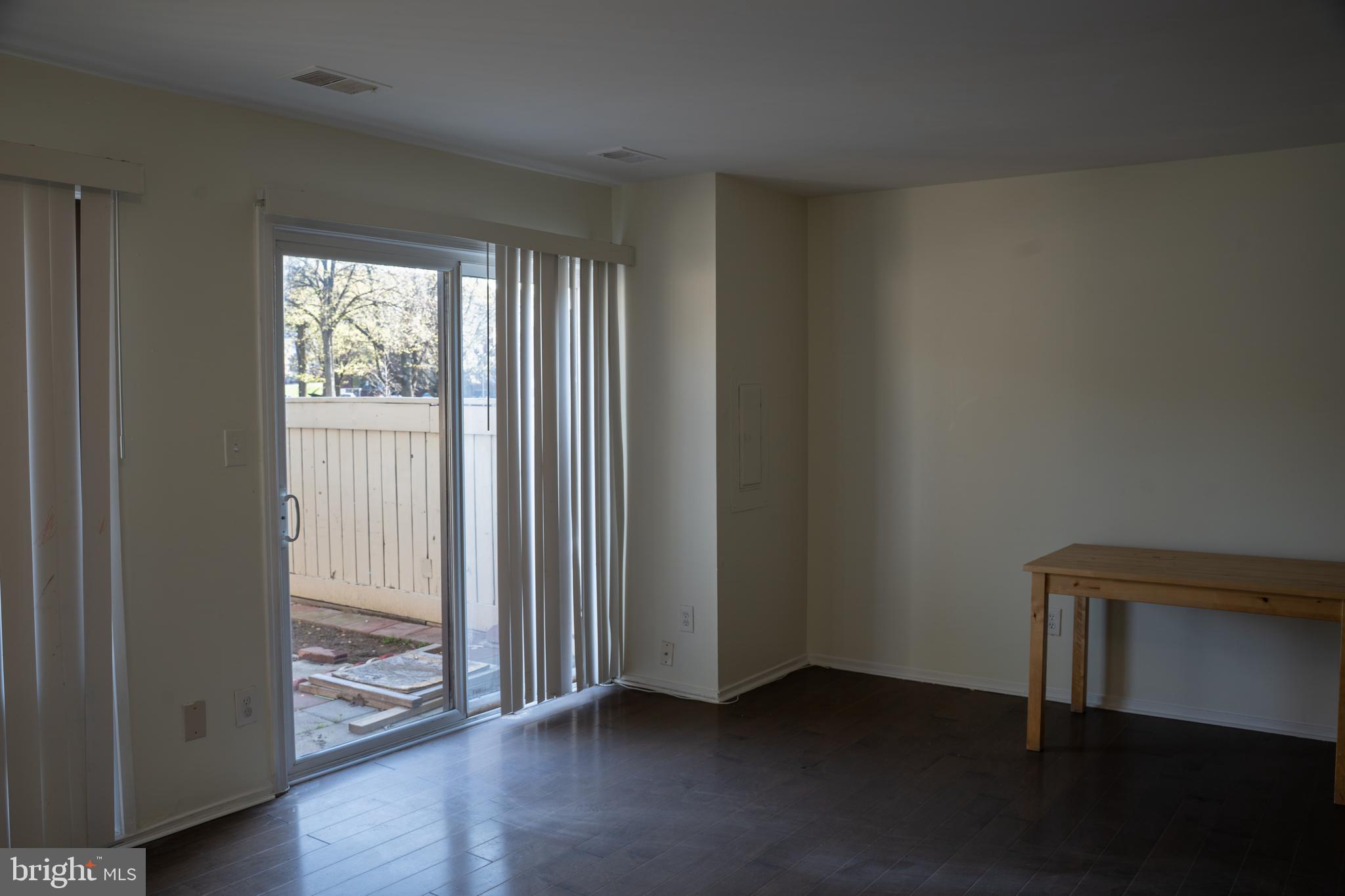 CLUBSIDE - Residential