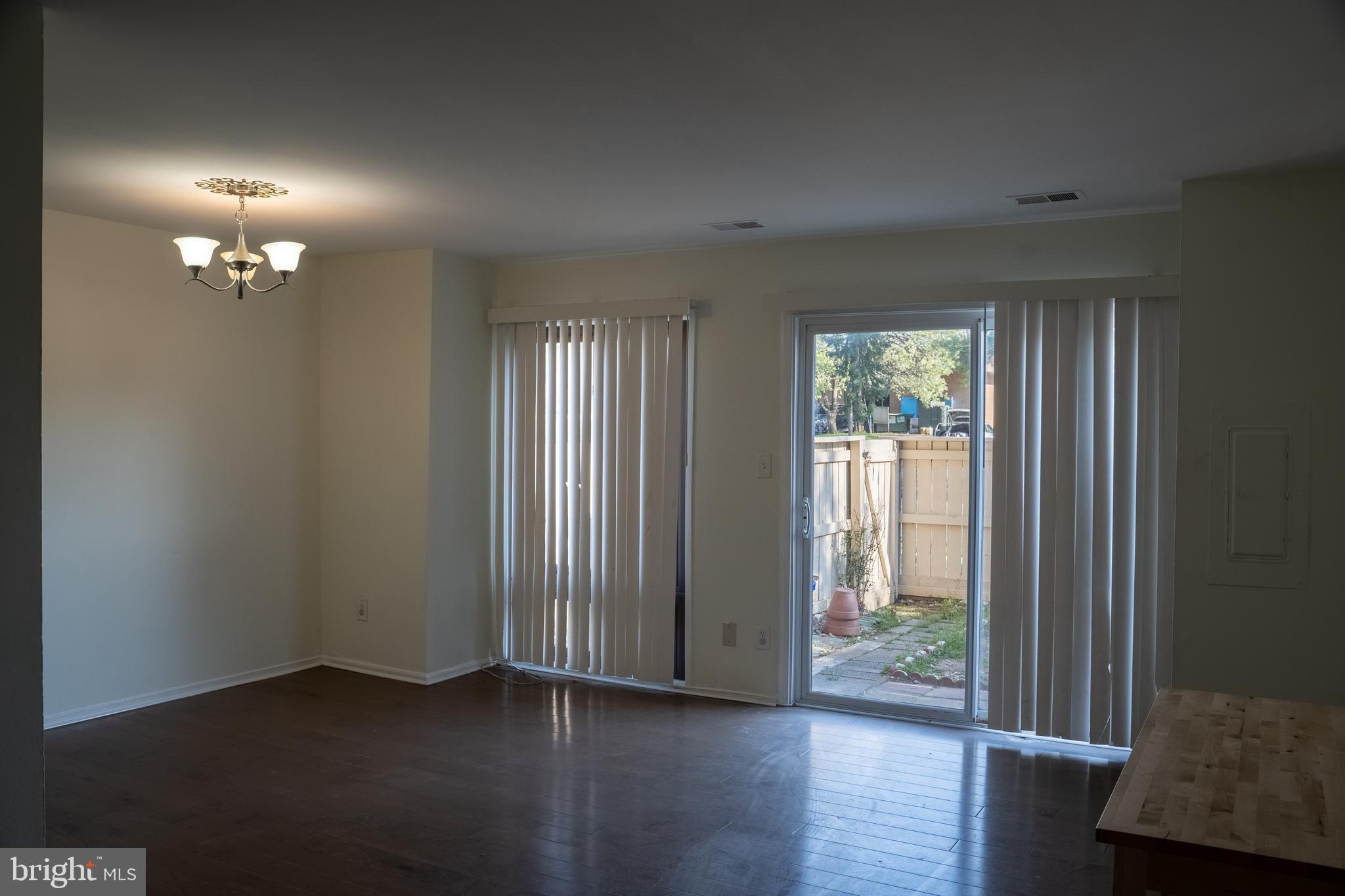 CLUBSIDE - Residential