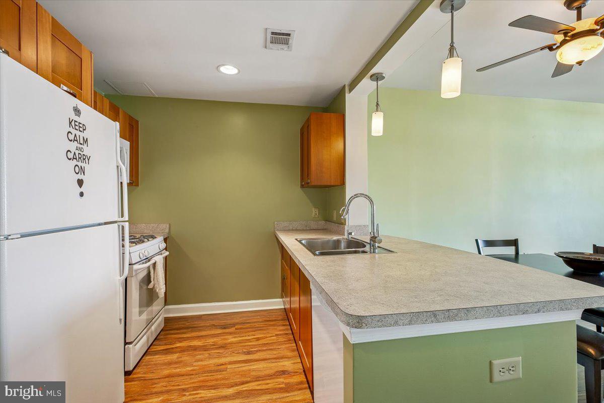 MIDTOWN BETHESDA NORTH - Residential