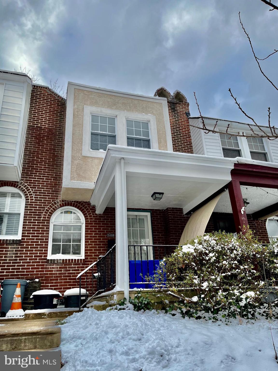 EAST FALLS - Residential Lease