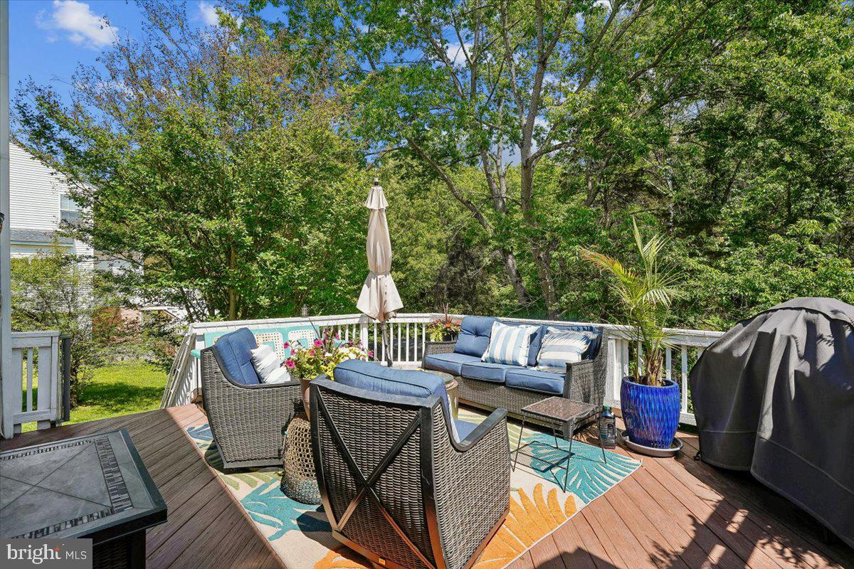 COMPTON RIDGE - Residential