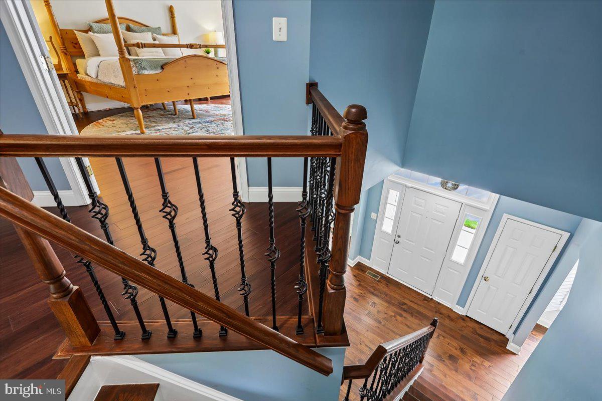 COMPTON RIDGE - Residential