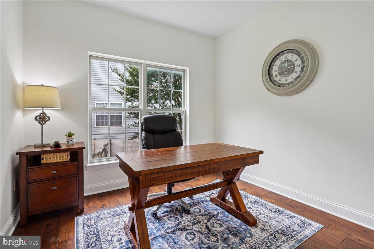 COMPTON RIDGE - Residential