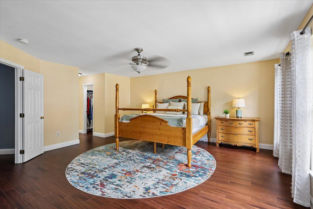 COMPTON RIDGE - Residential