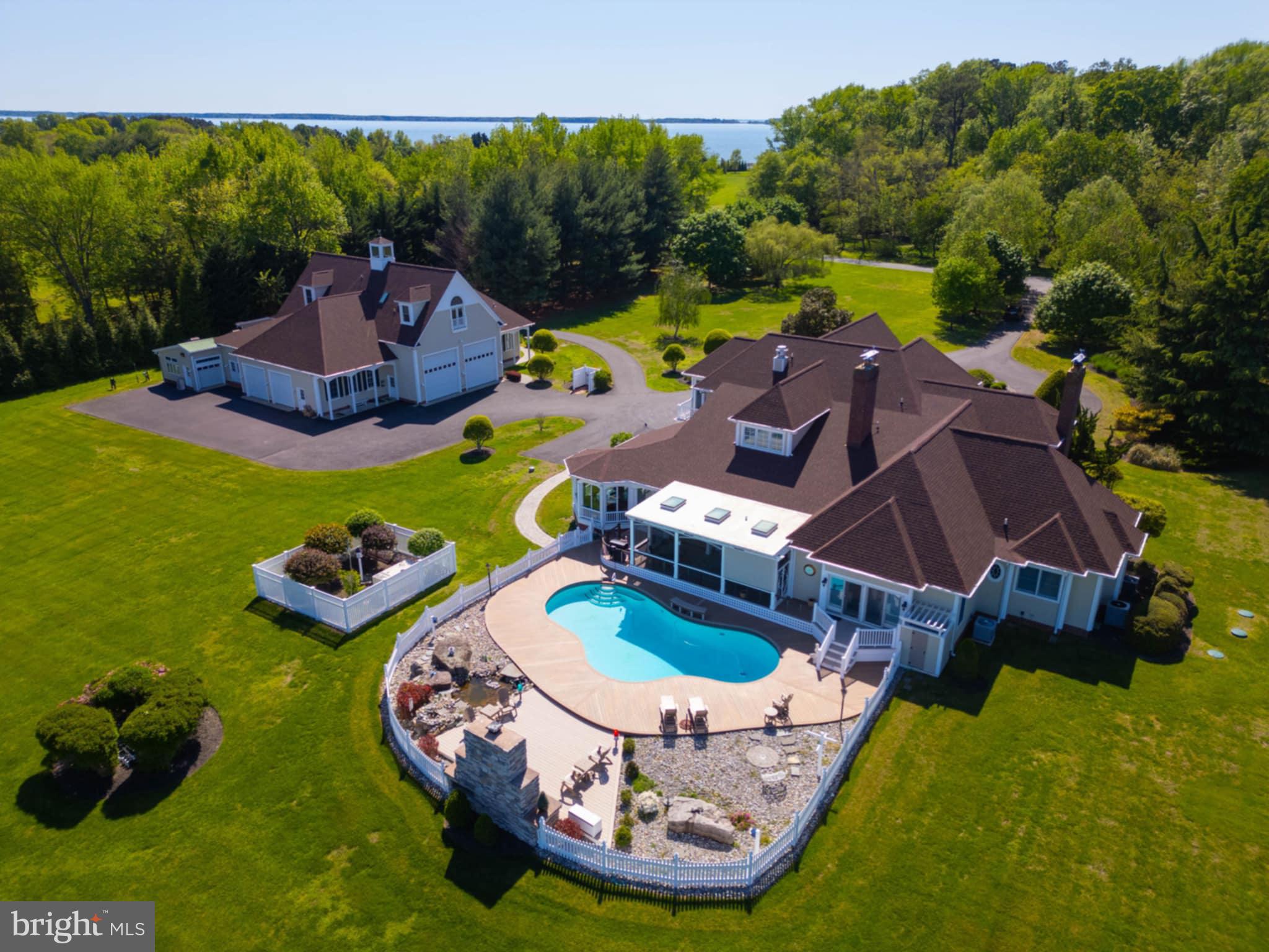 BENNETT POINT - Residential