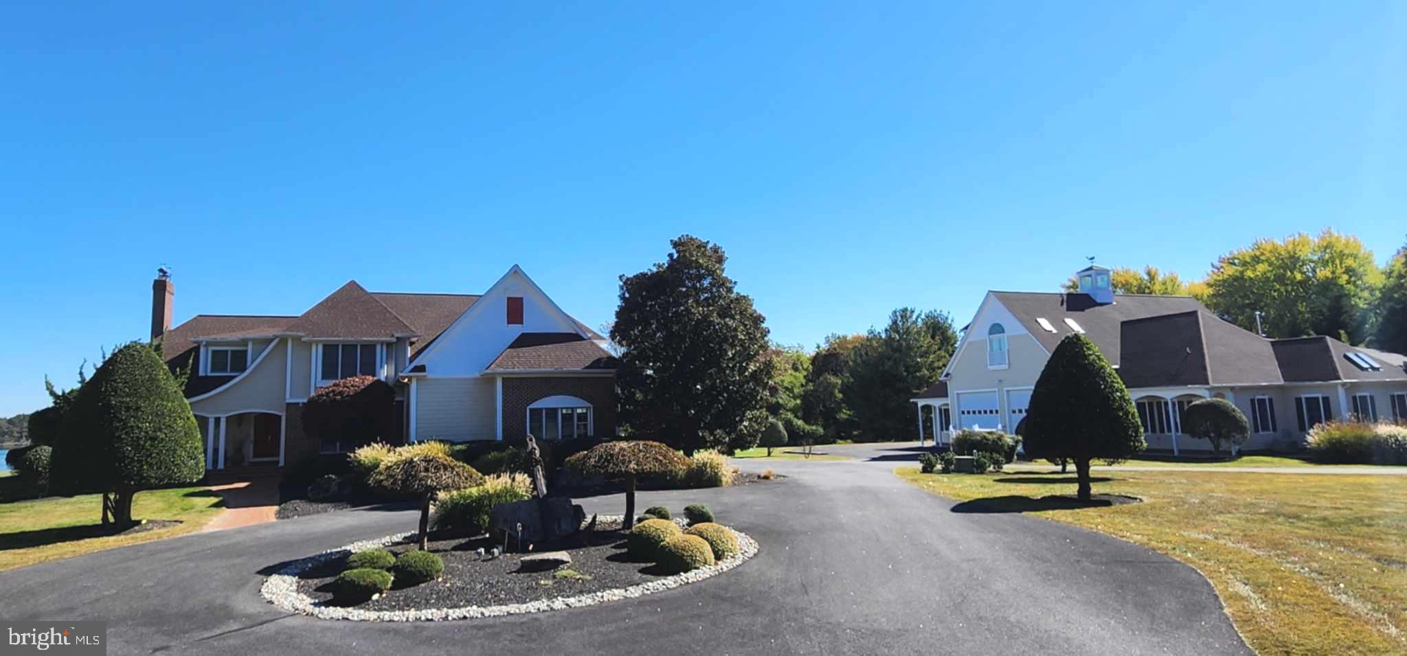 BENNETT POINT - Residential