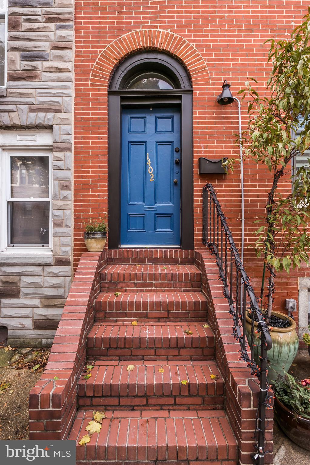 IF YOU ARE LOOKING FOR HISTORIC DETAIL, ECLECTIC CHARM & LOADS OF  CHARACTER, THIS IS THE ONE FOR YOU! LOVELY WD FLRS, UPDATED KIT, EXP BRK, SEP DNG RM, WONDERFUL MST BR FLR W/ SITTING AREA, WALK IN CLOSET & RENOVATED FULL BA W/ GREAT CLAW FT TUB! 3RD FLR HAS BEEN COMBINED INTO ONE SPACIOUS RM W/ VAULTED CEILING, BUILT-INS & STORAGE LOFT. DON'T MISS THE  GREAT RF DECK & PRIVATE REAR COURTYARD!