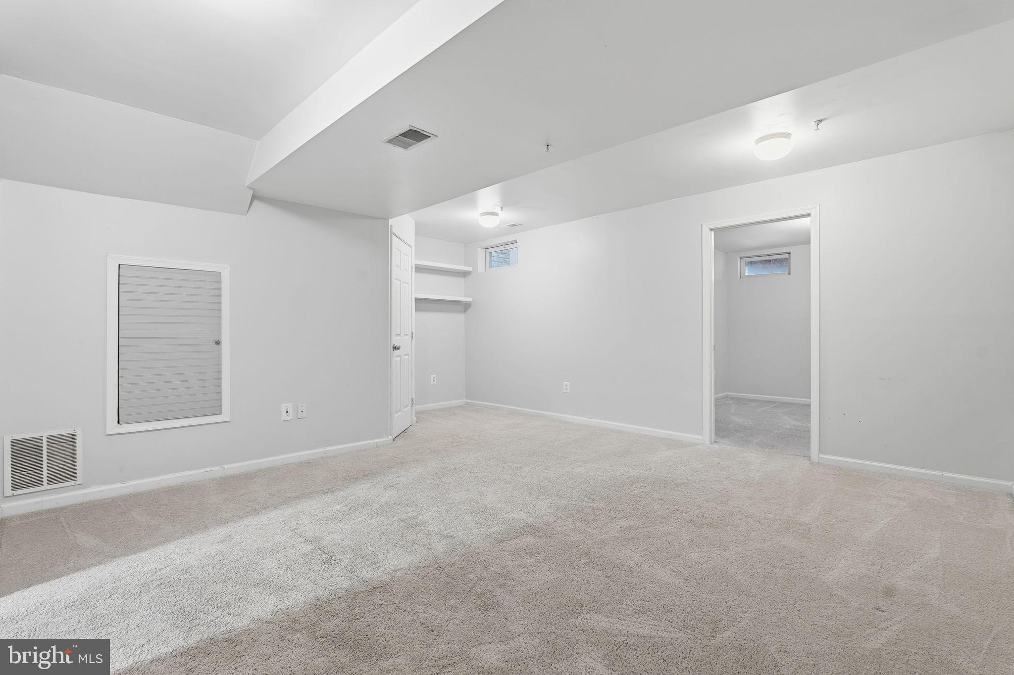 IRWINS CHOICE - Residential Lease