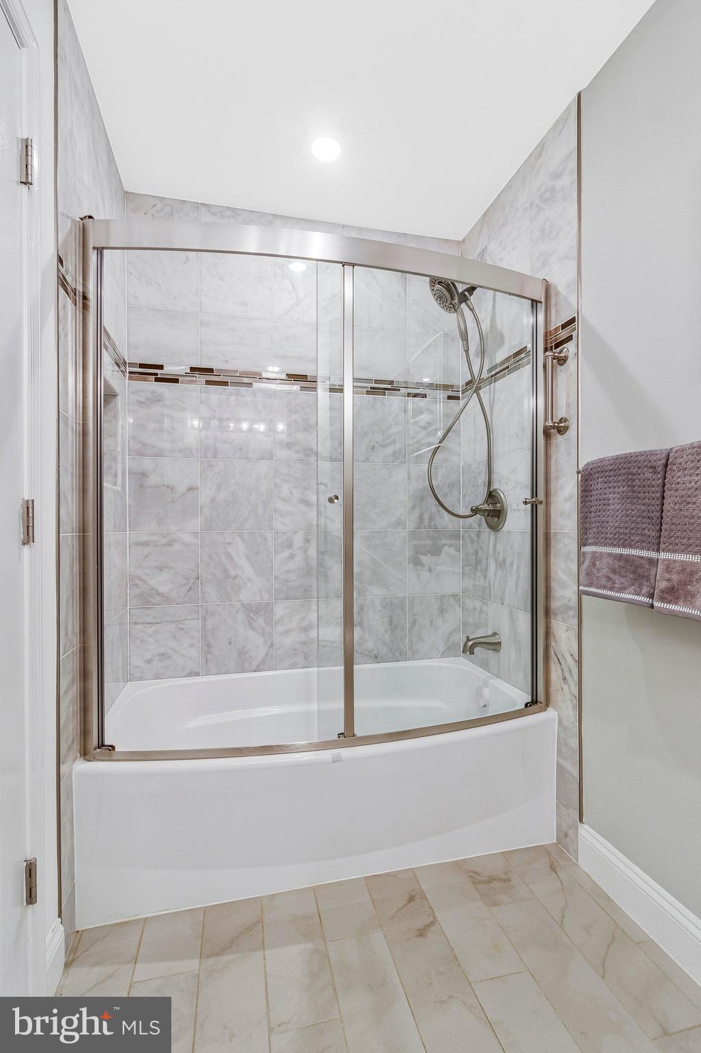BEDFORDSHIRE - Residential