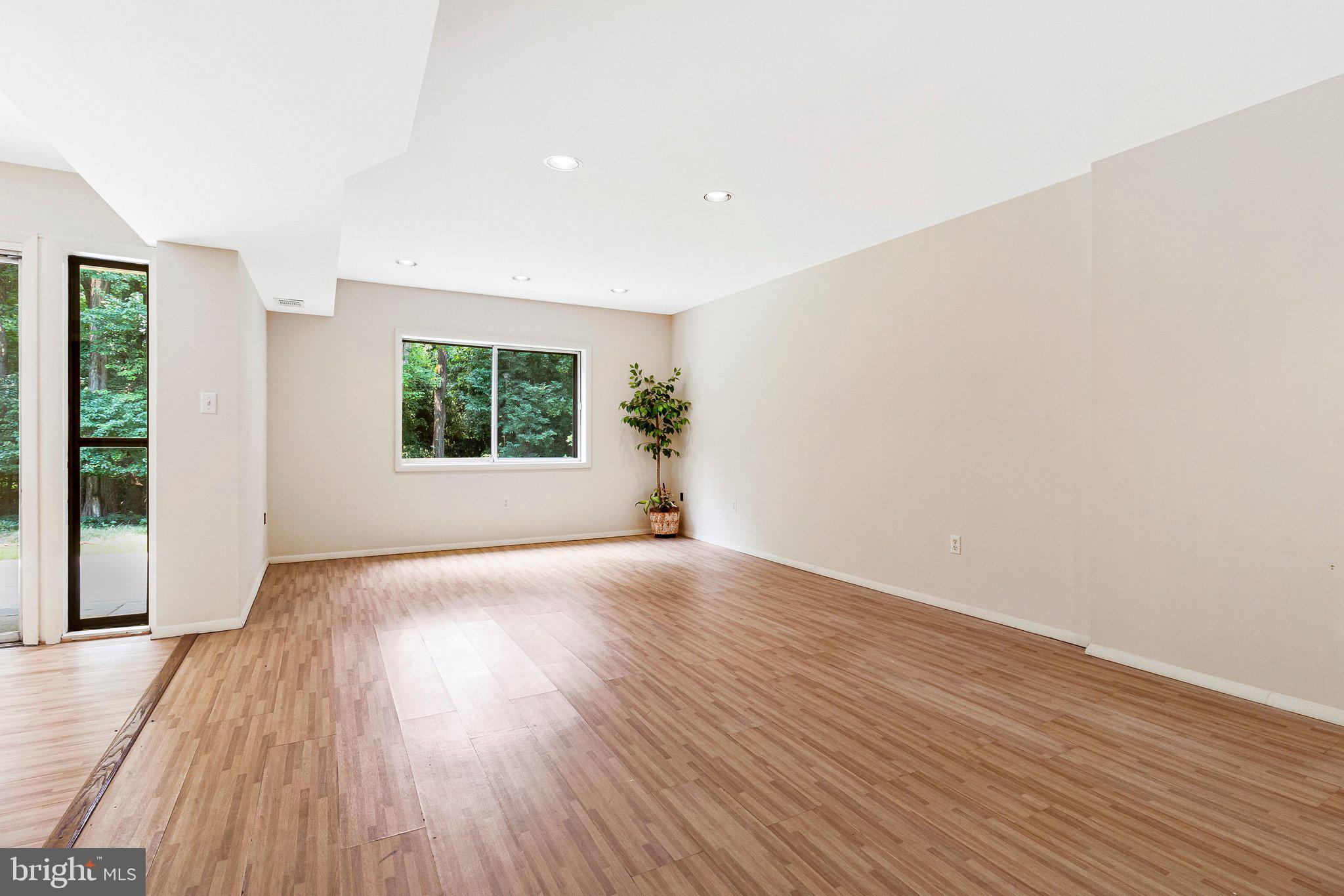 BEDFORDSHIRE - Residential