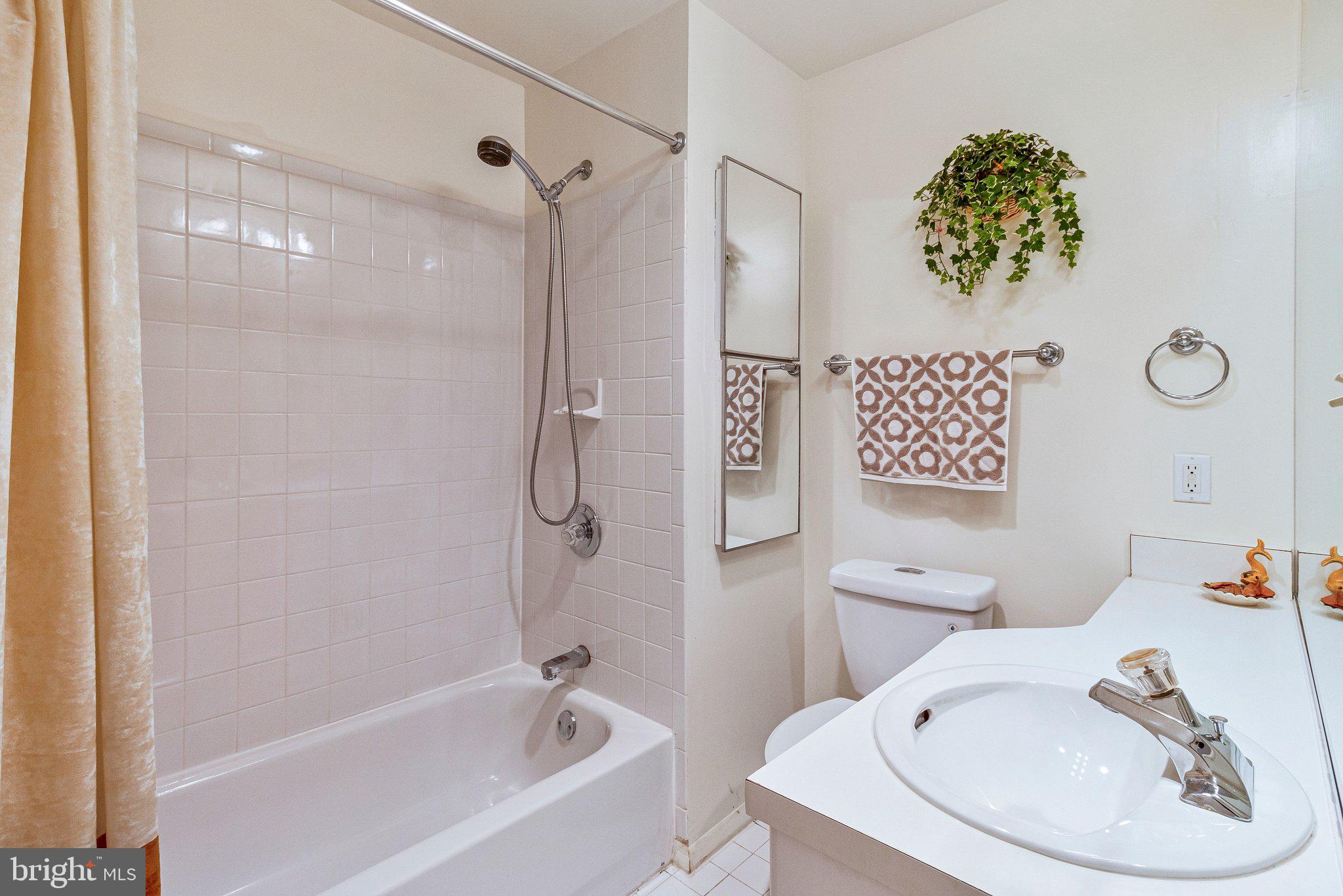 BEDFORDSHIRE - Residential