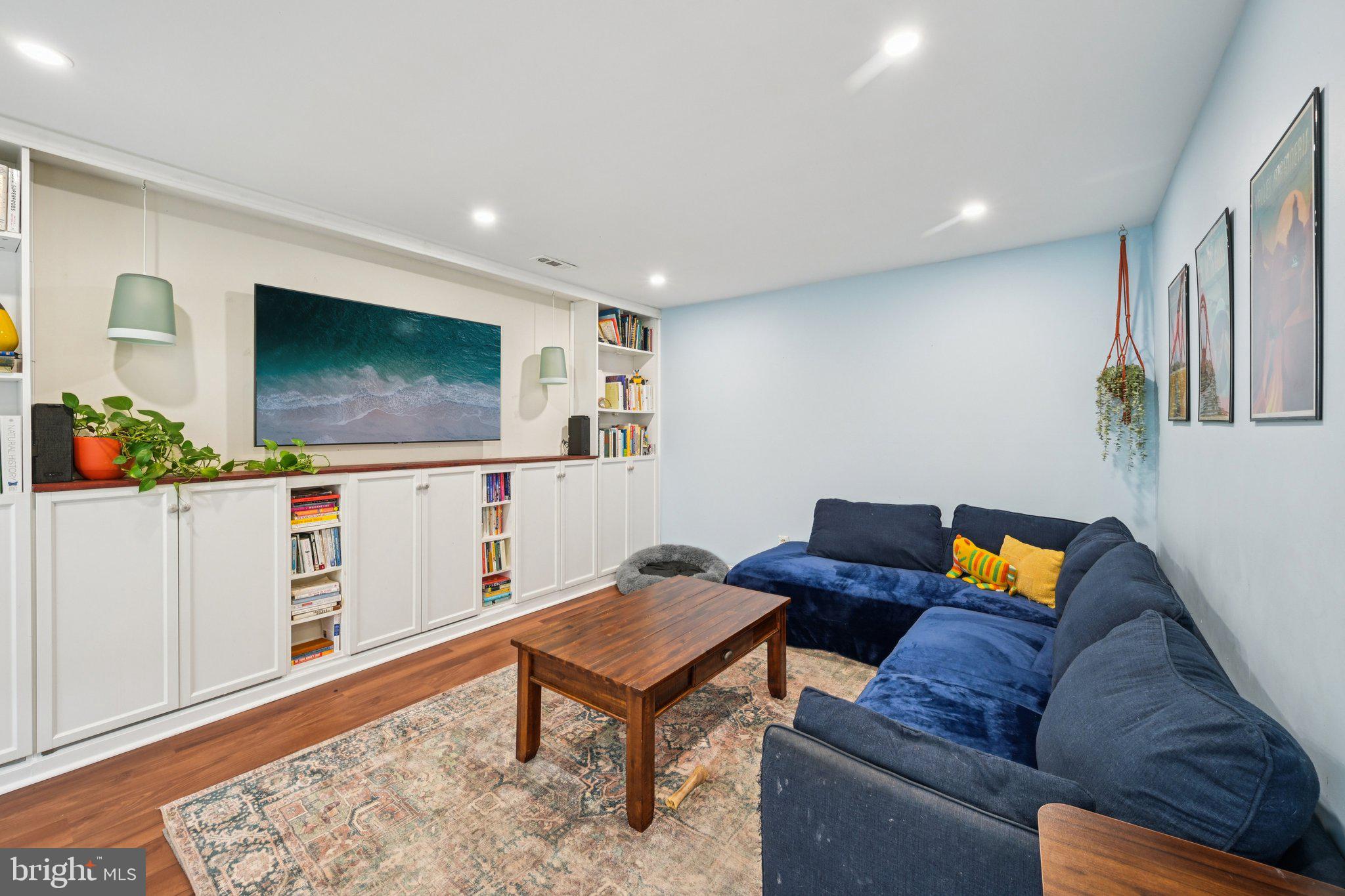 HEATHER KNOLL - Residential