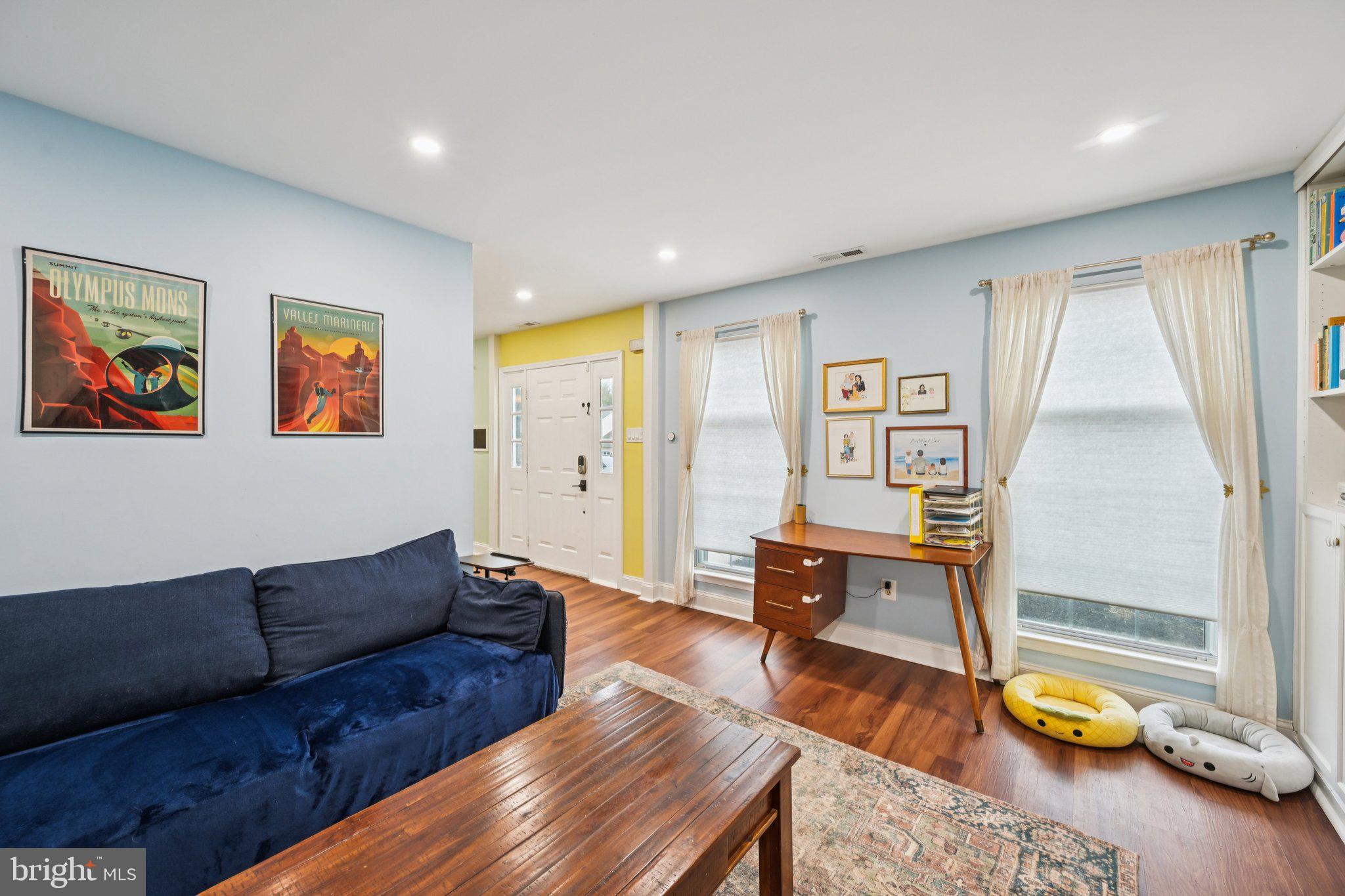 HEATHER KNOLL - Residential