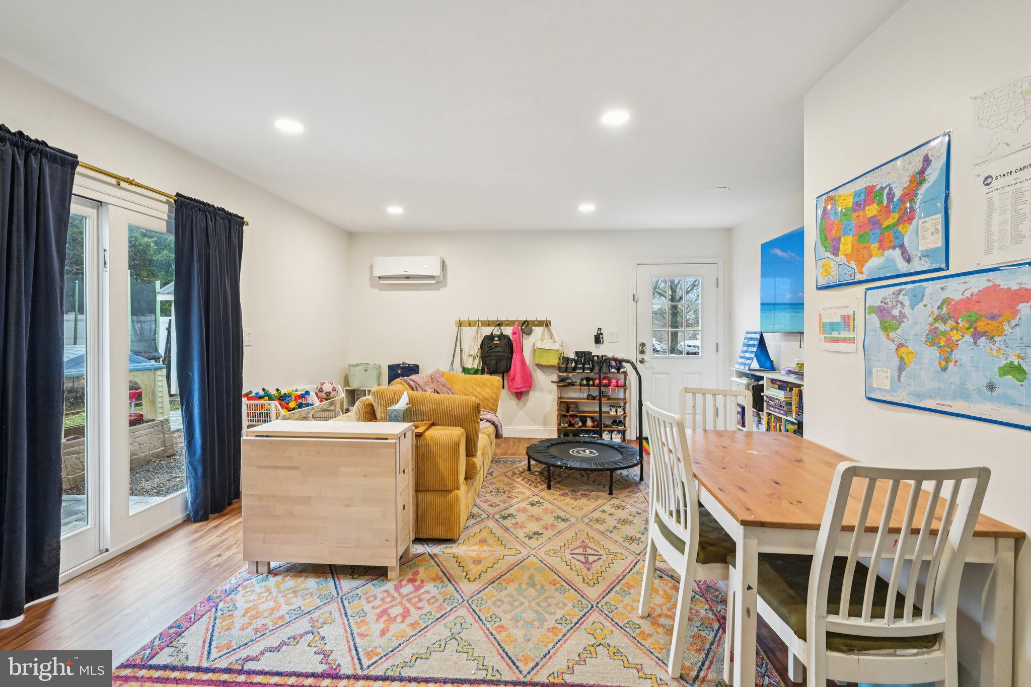 HEATHER KNOLL - Residential