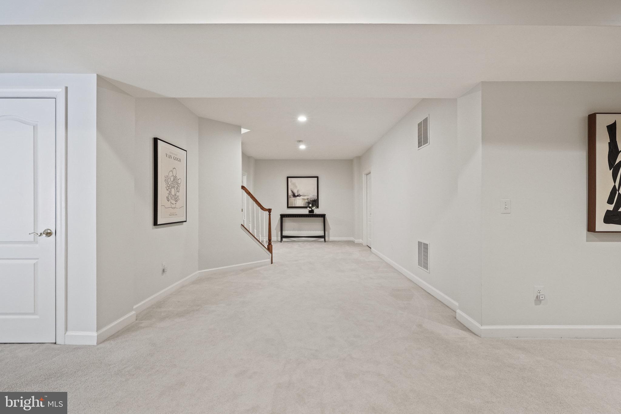 OAKTON - Residential
