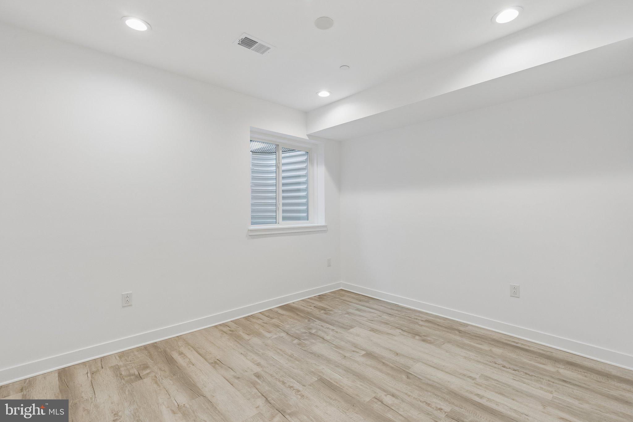 PHILADELPHIA - Residential