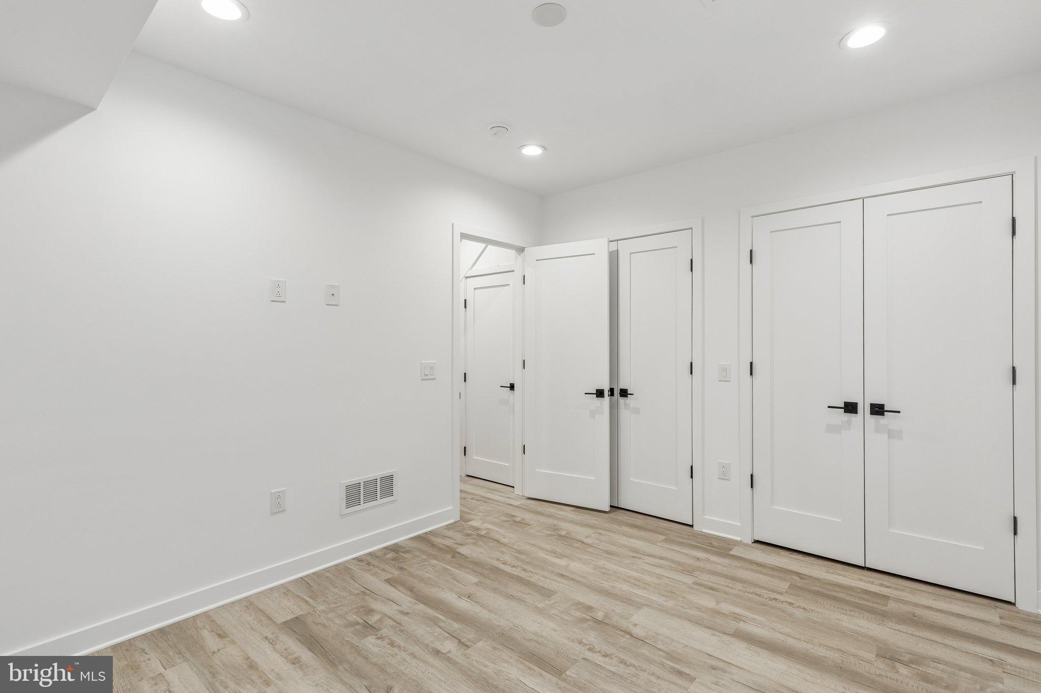 PHILADELPHIA - Residential