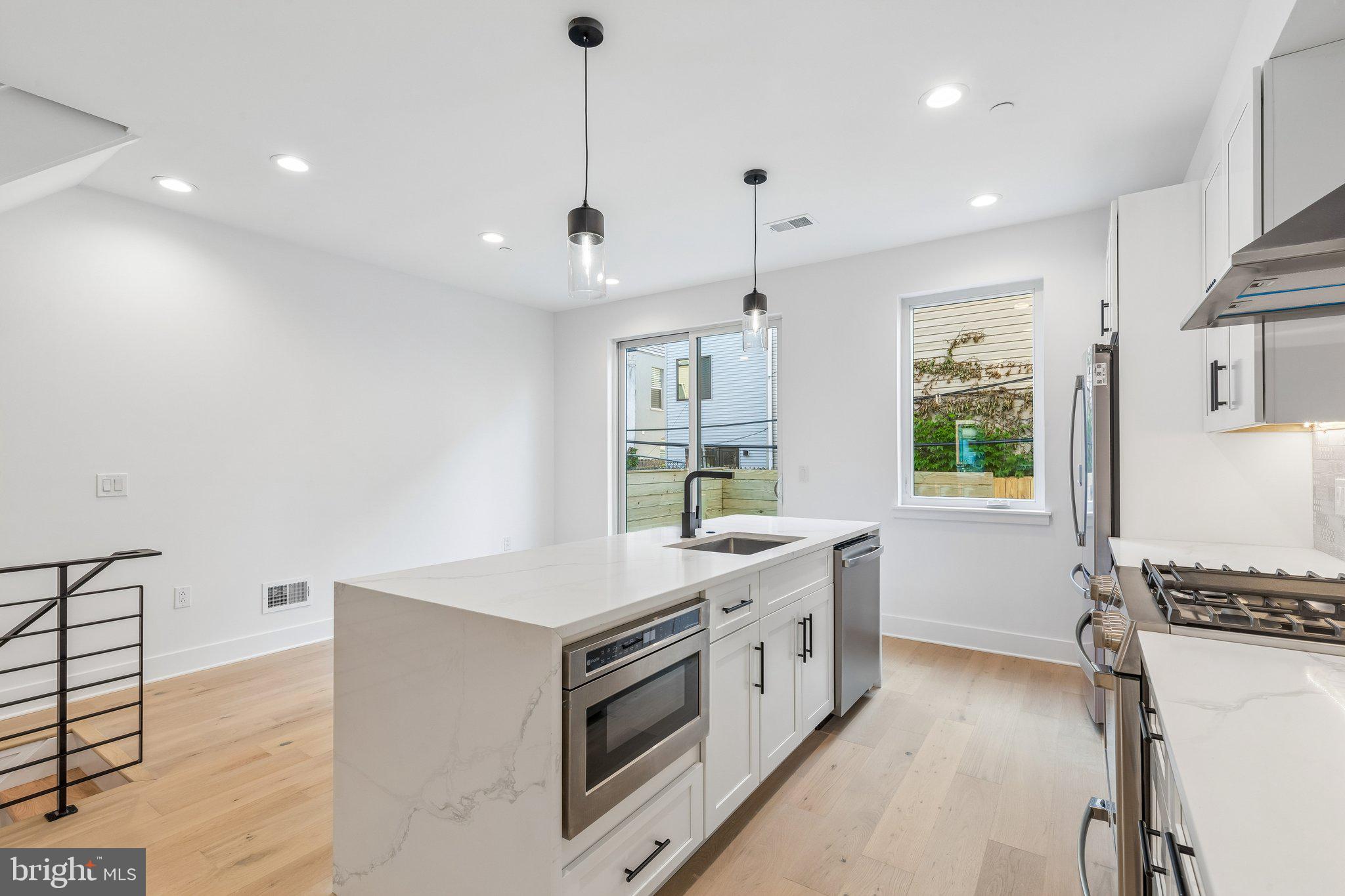PHILADELPHIA - Residential