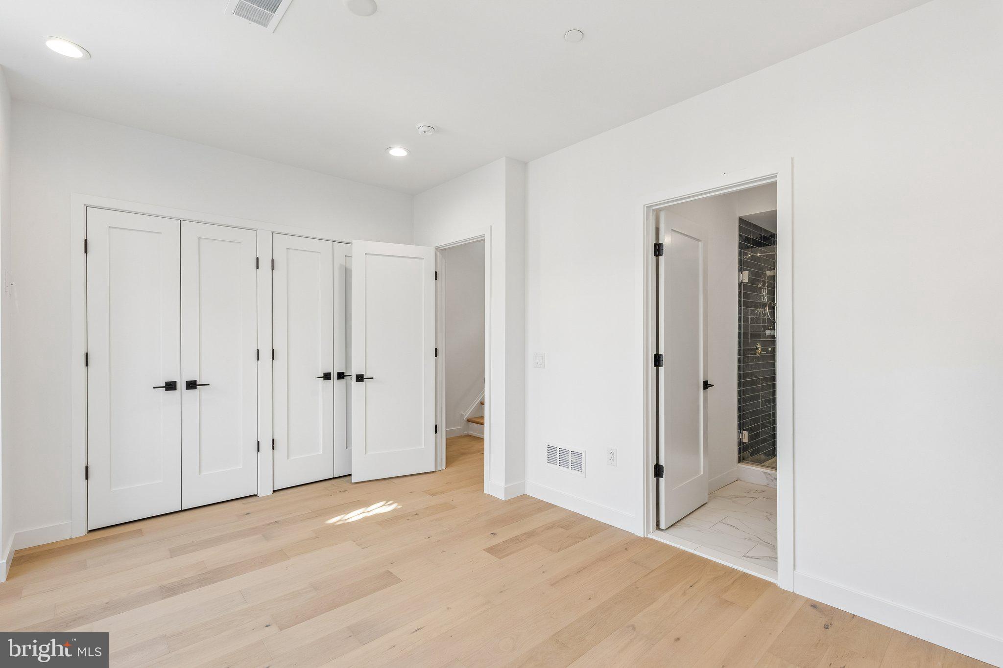 PHILADELPHIA - Residential