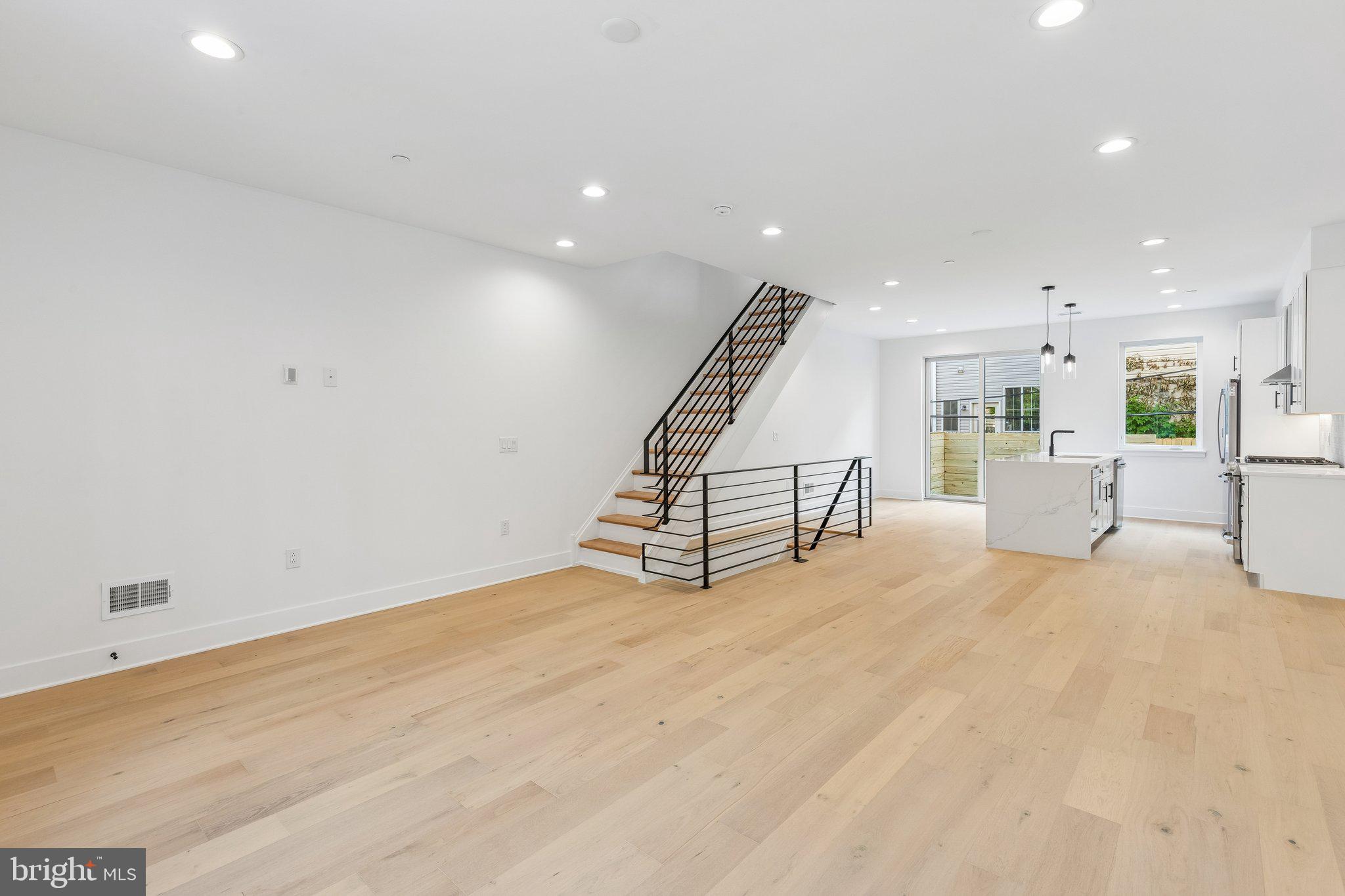 PHILADELPHIA - Residential