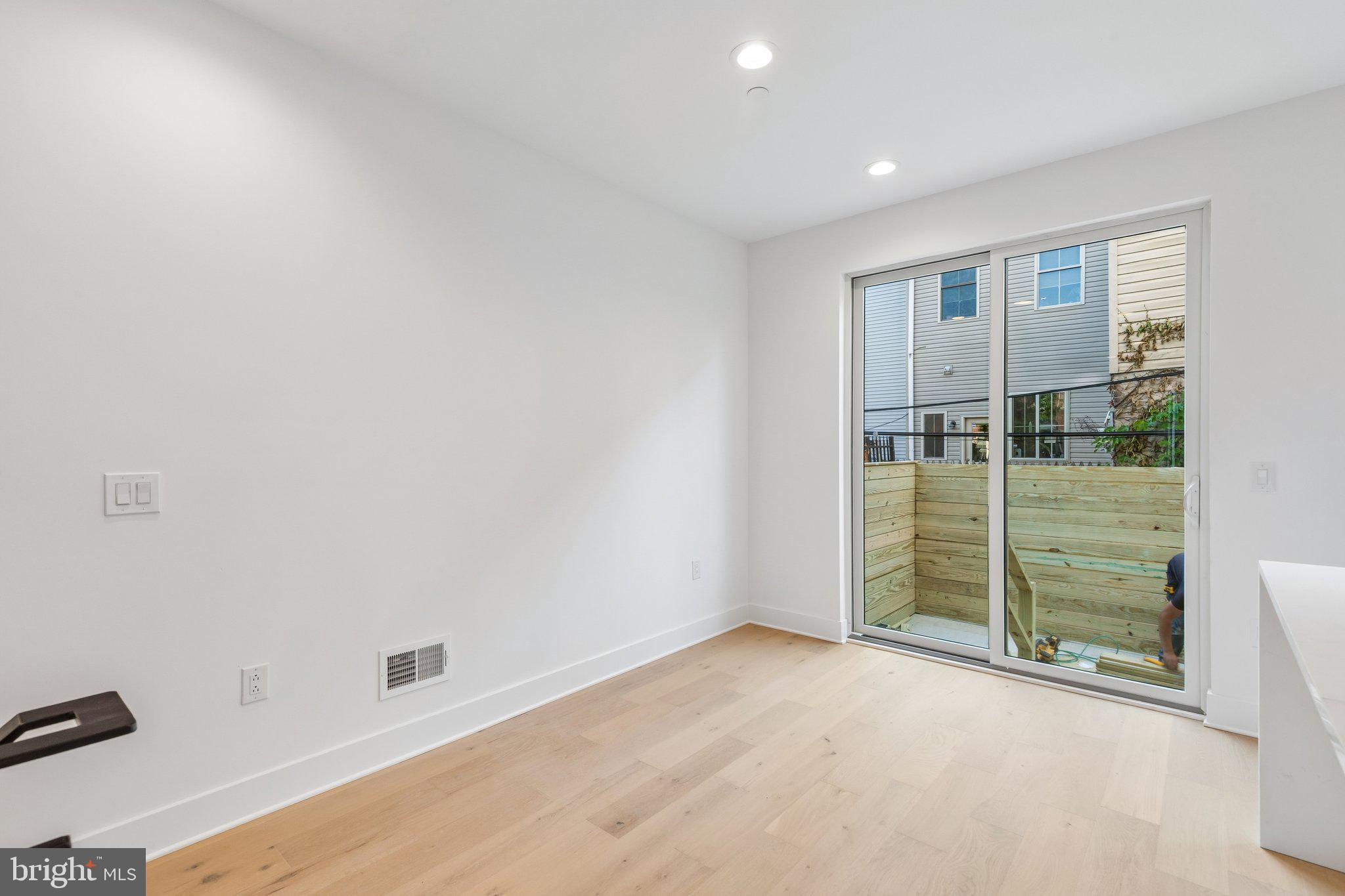 PHILADELPHIA - Residential
