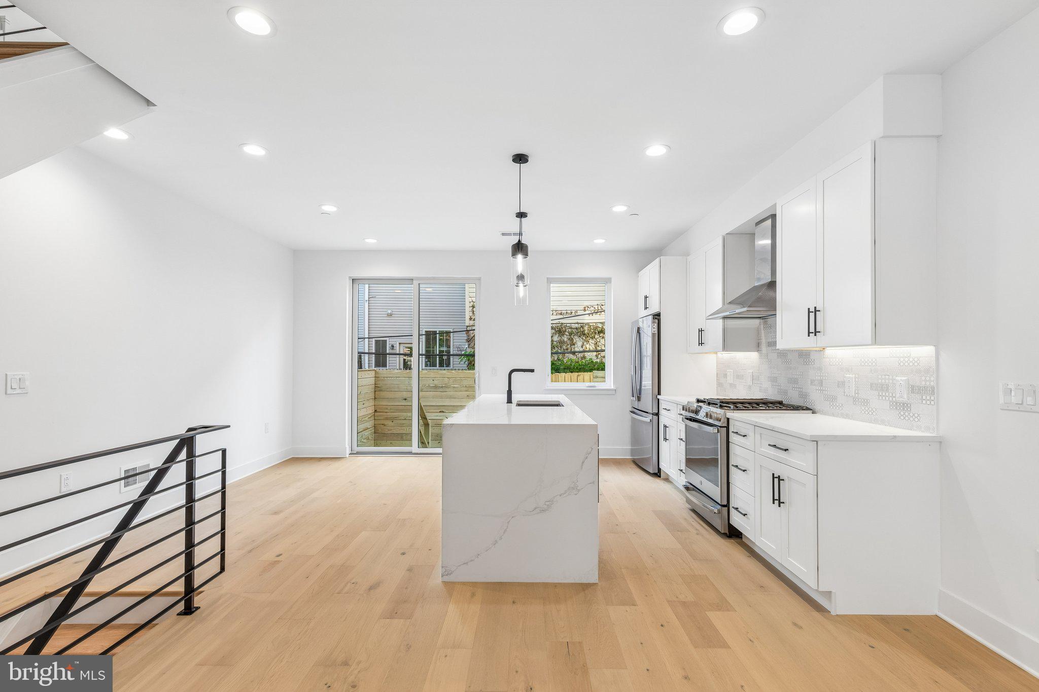 PHILADELPHIA - Residential