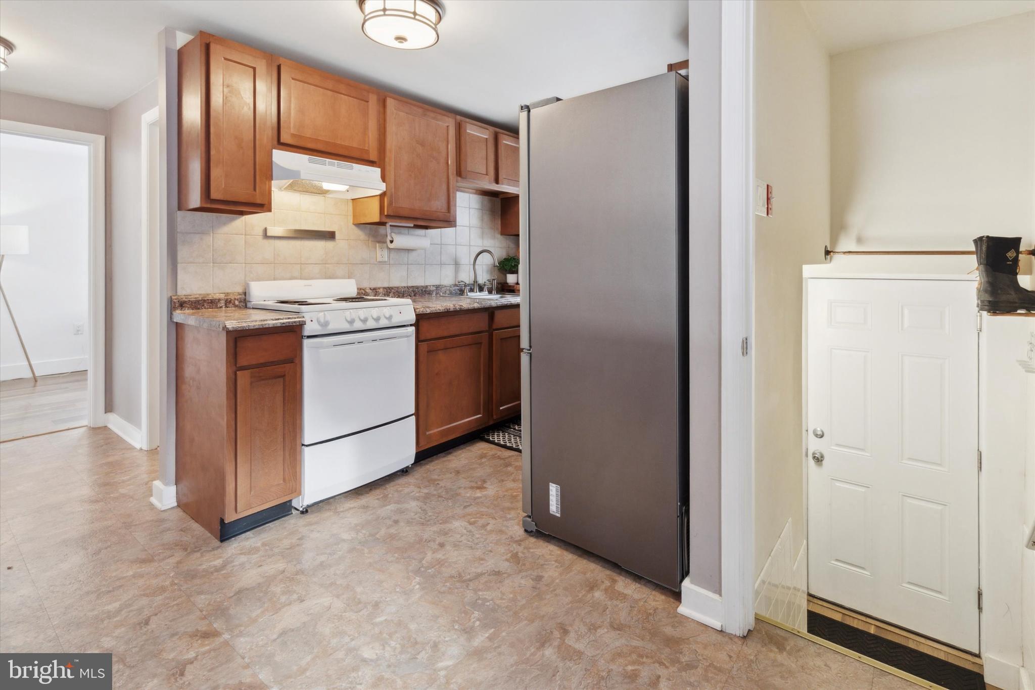 WHITELAND CREST - Residential