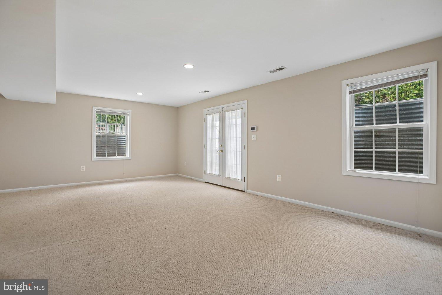RACEWAY FARMS - Residential