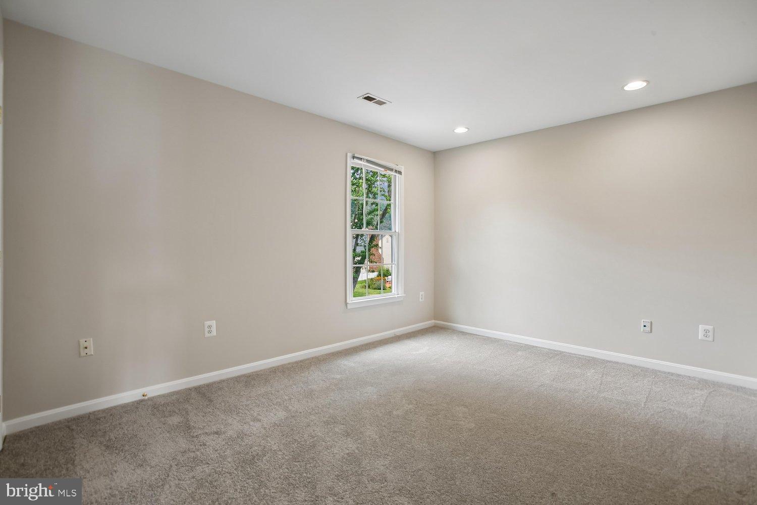 RACEWAY FARMS - Residential