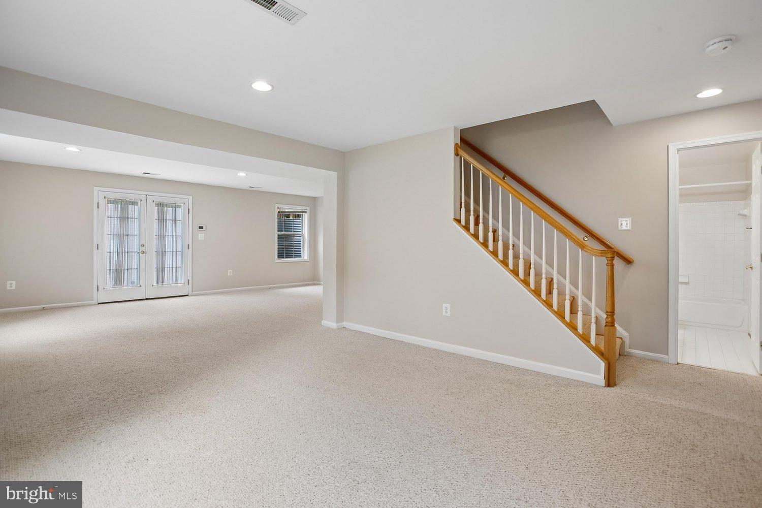 RACEWAY FARMS - Residential