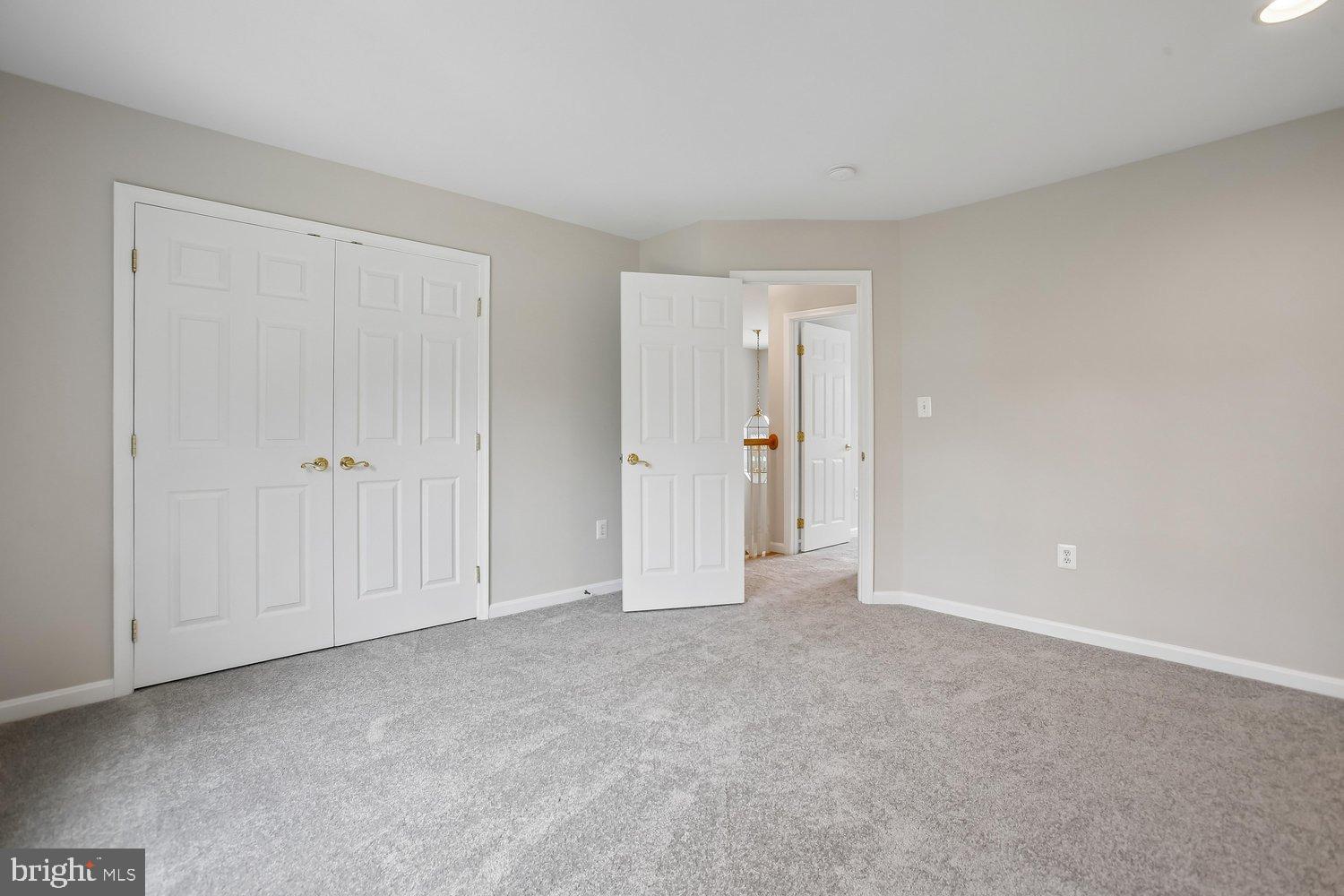 RACEWAY FARMS - Residential