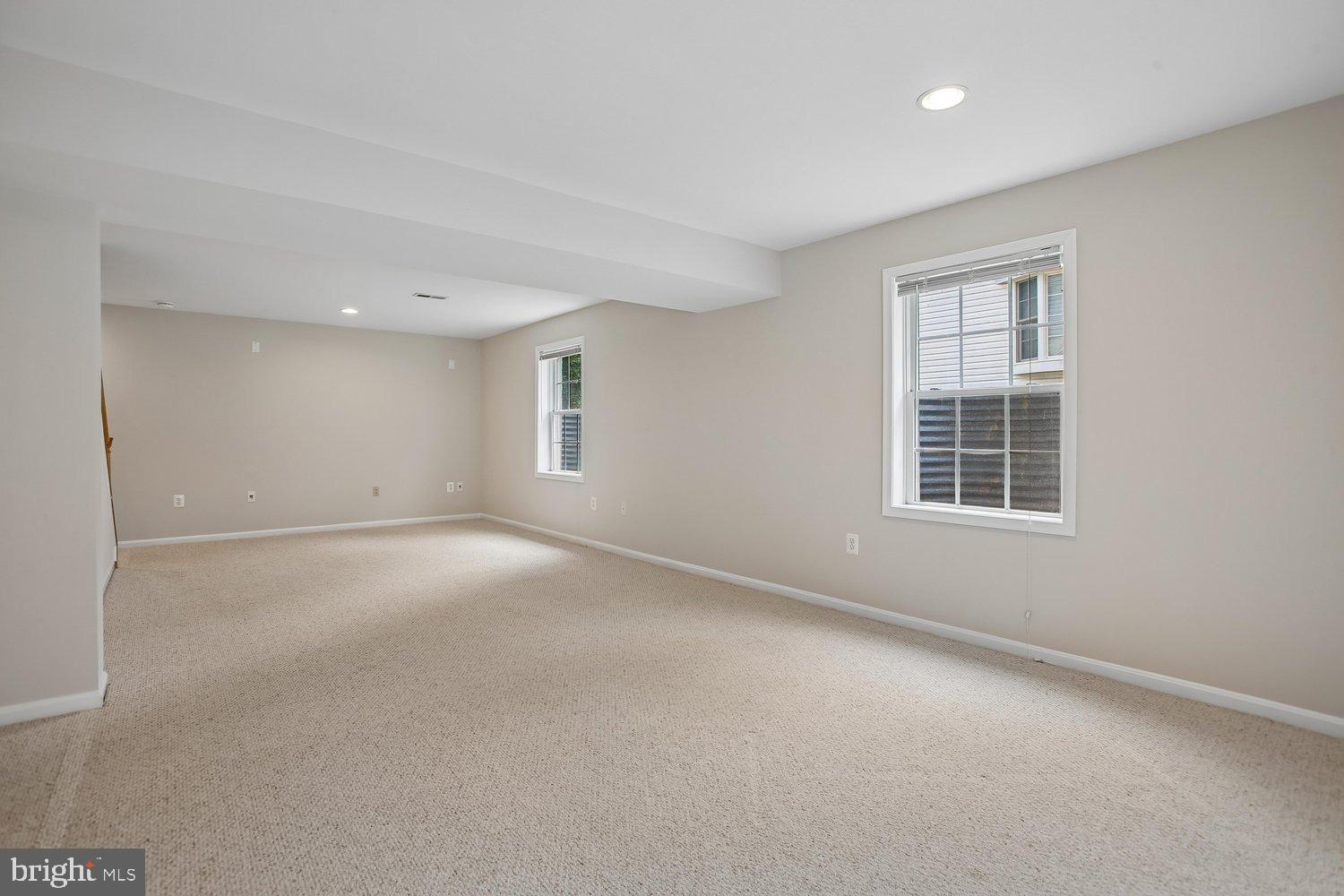 RACEWAY FARMS - Residential