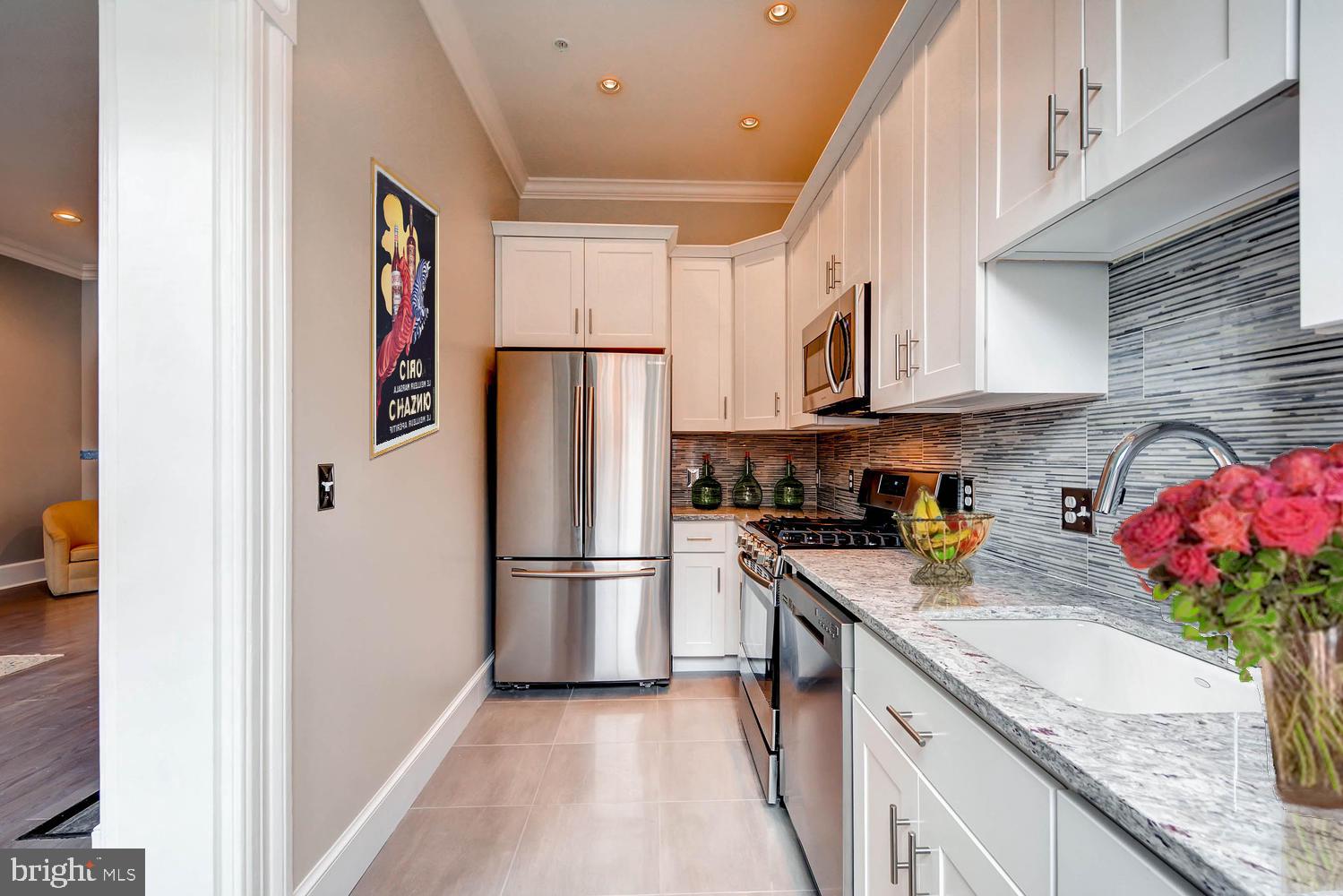 MOUNT VERNON PLACE HISTORIC DISTRICT - Residential Lease