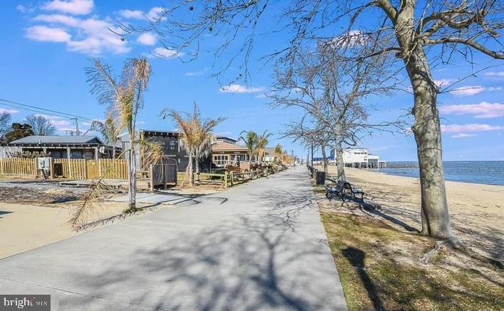 BLUFF POINT - Residential