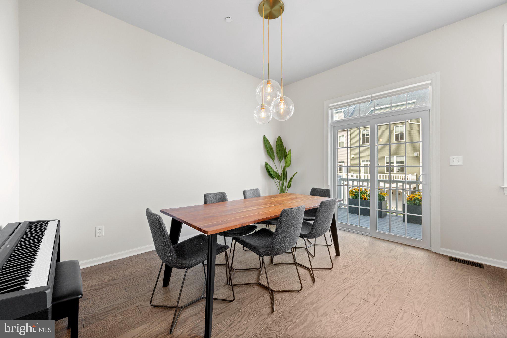 STEELPOINTE - Residential