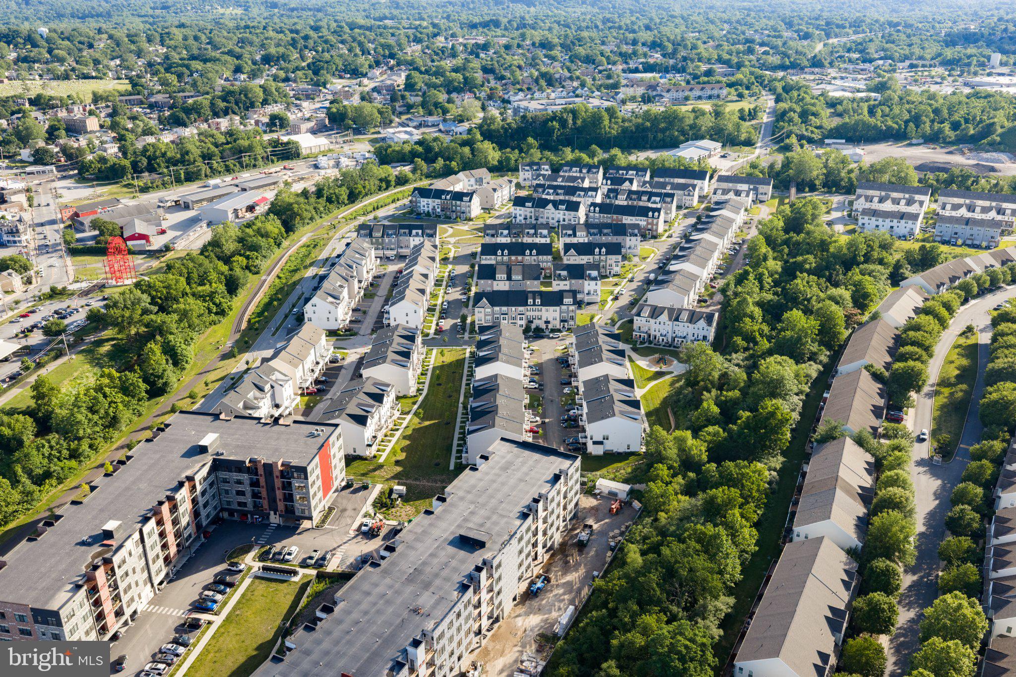 STEELPOINTE - Residential