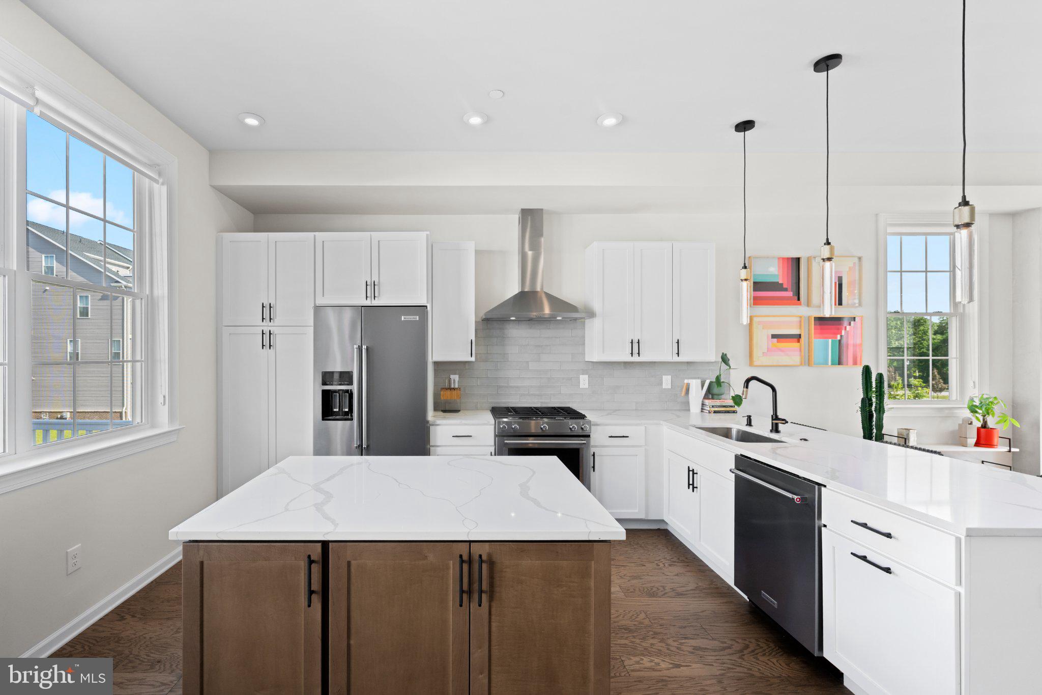 STEELPOINTE - Residential