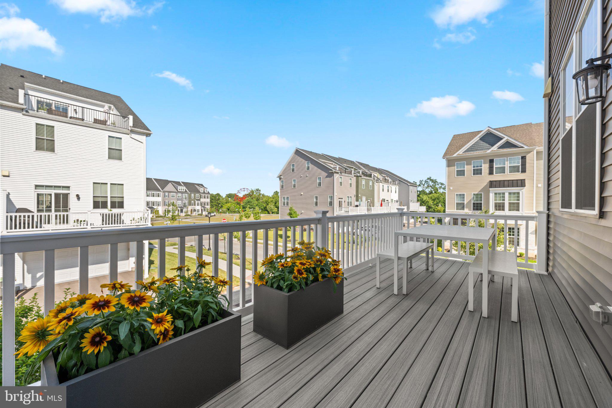 STEELPOINTE - Residential