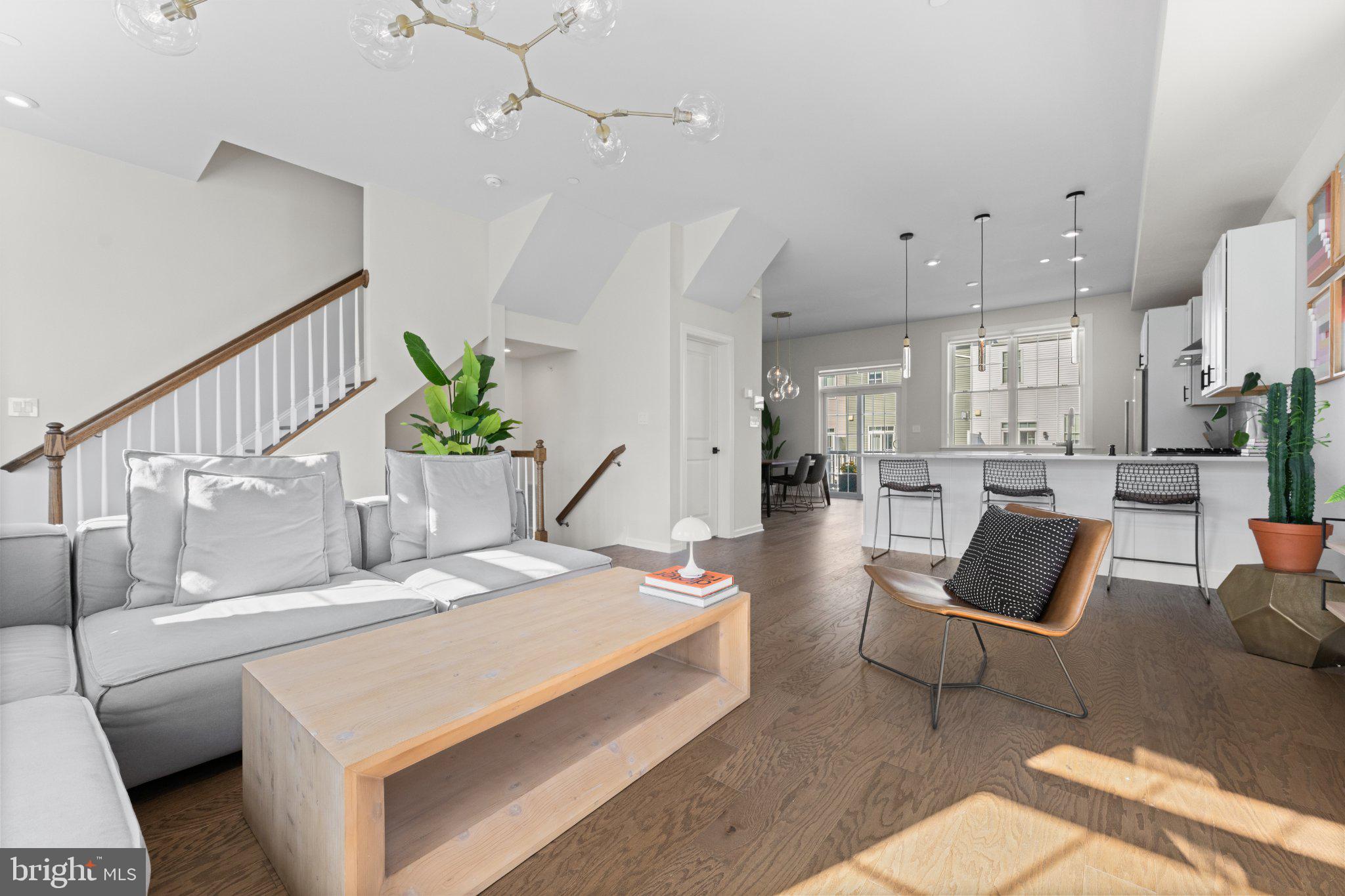 STEELPOINTE - Residential