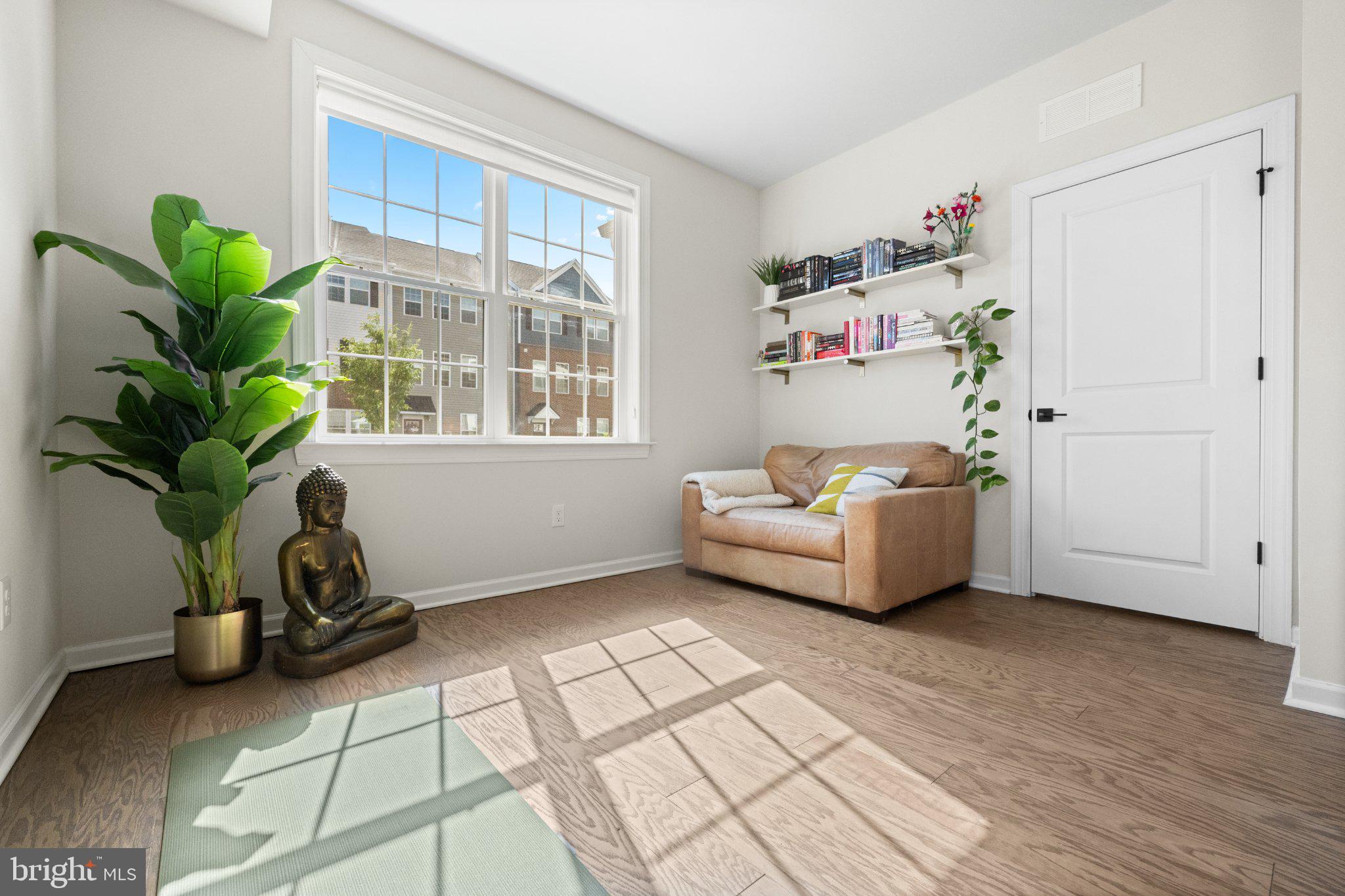 STEELPOINTE - Residential