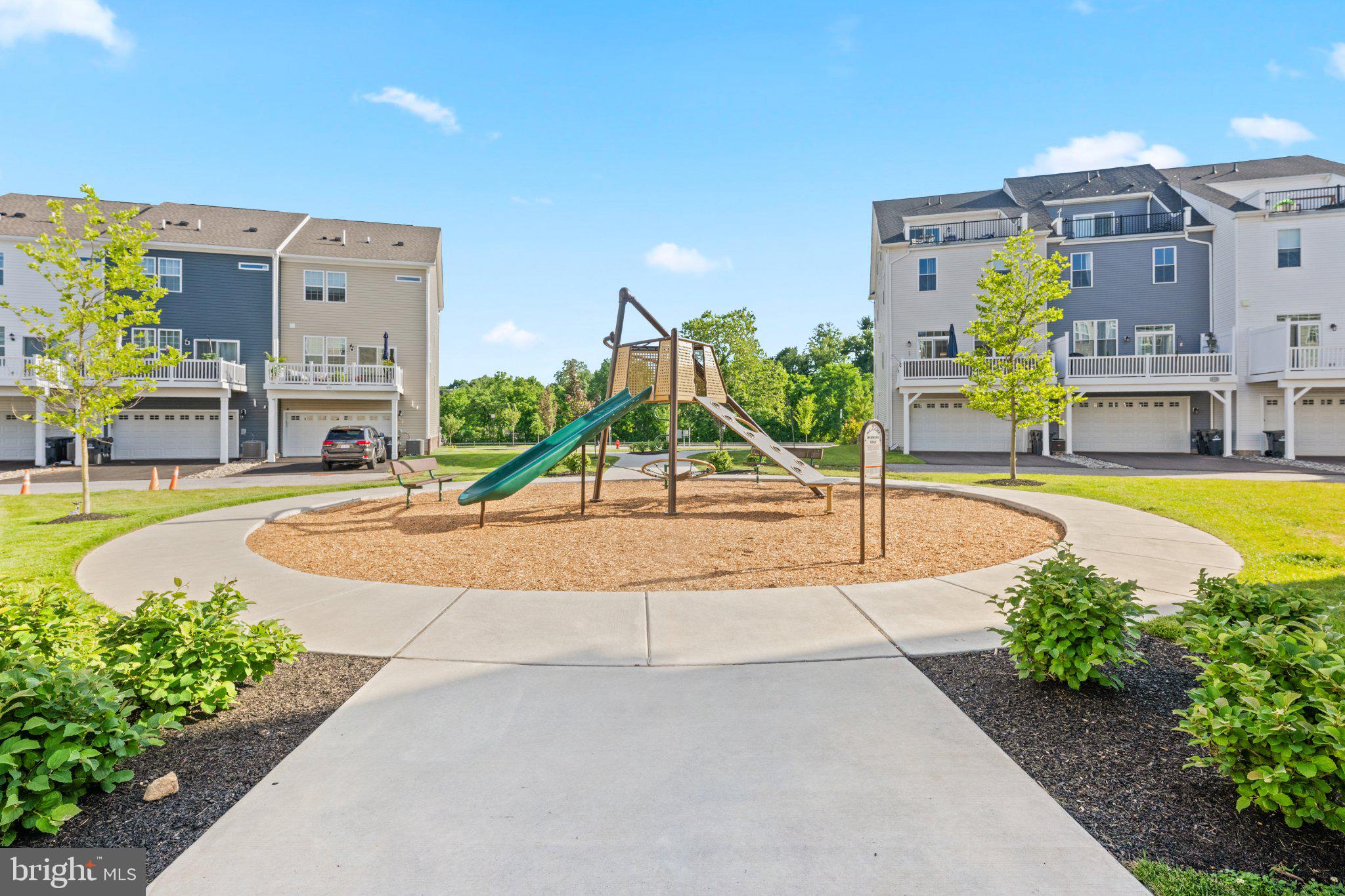 STEELPOINTE - Residential