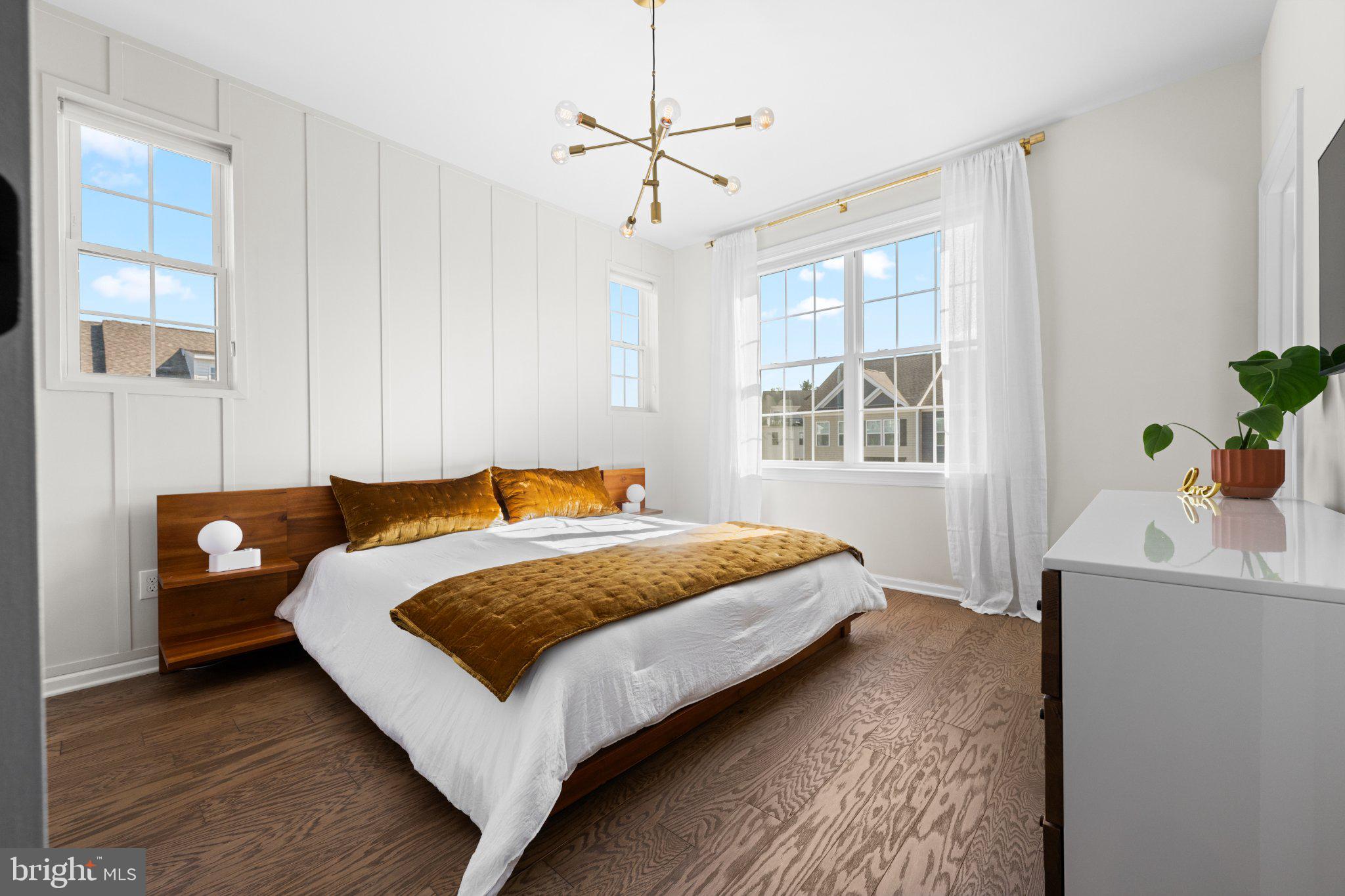 STEELPOINTE - Residential