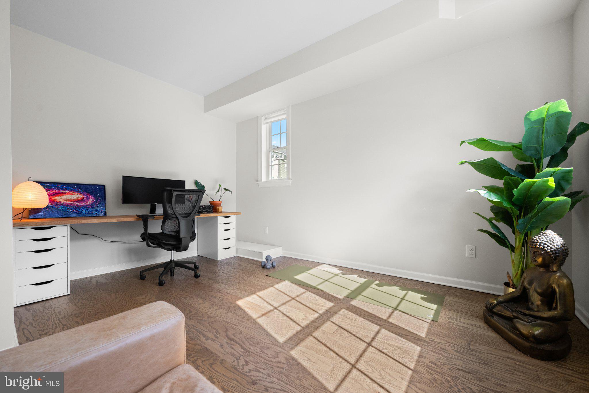 STEELPOINTE - Residential