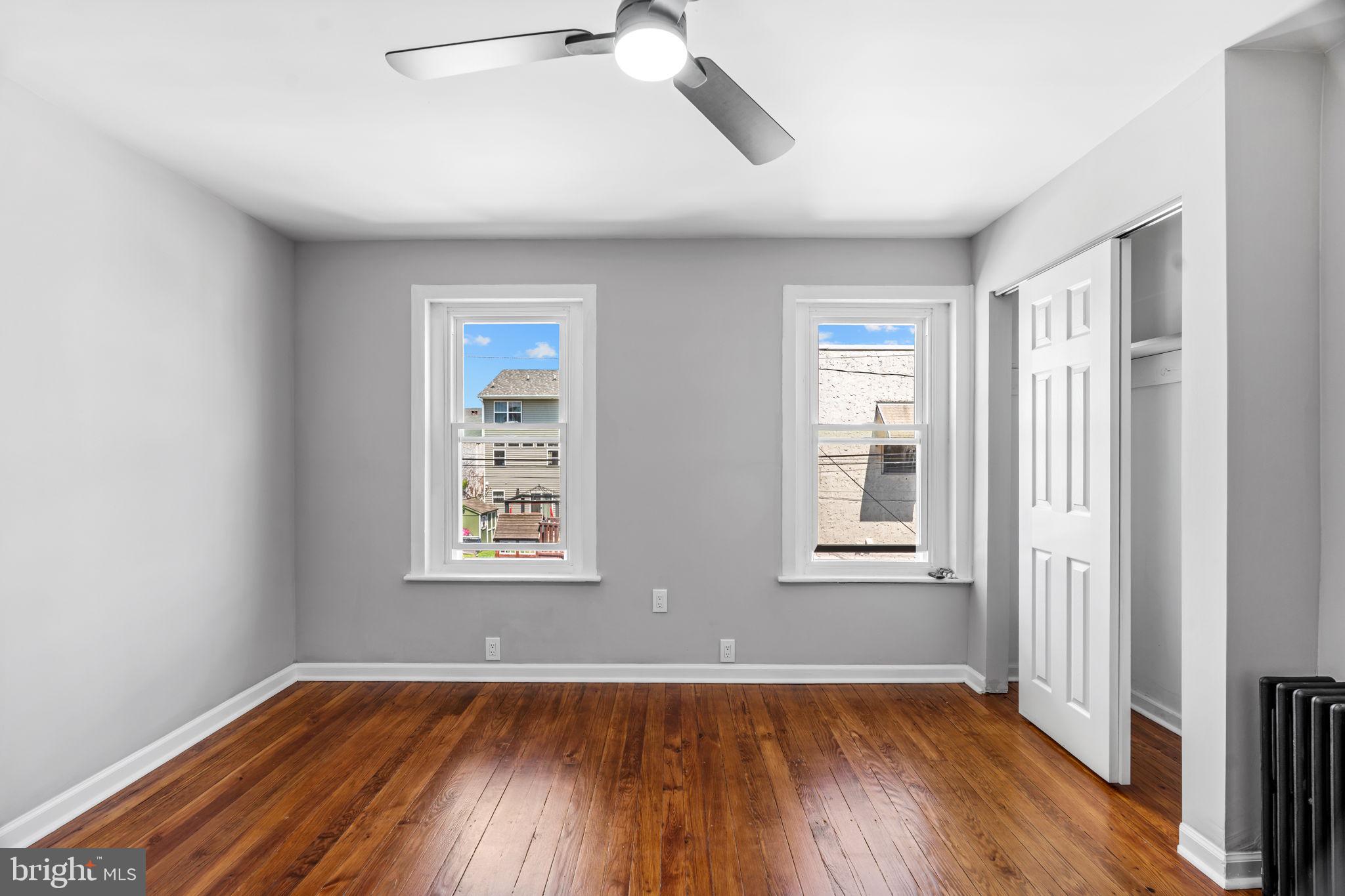BRIDESBURG - Residential