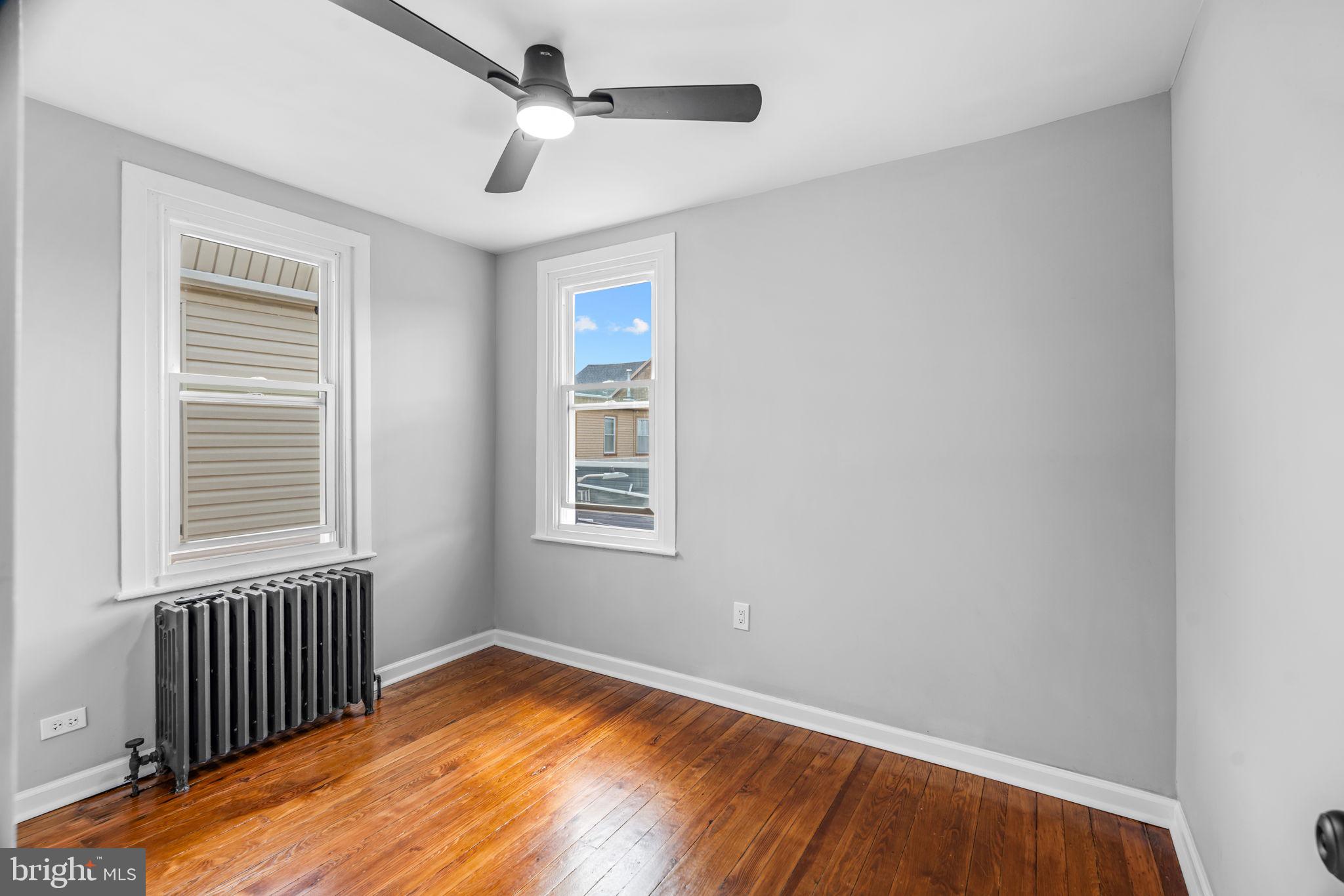 BRIDESBURG - Residential