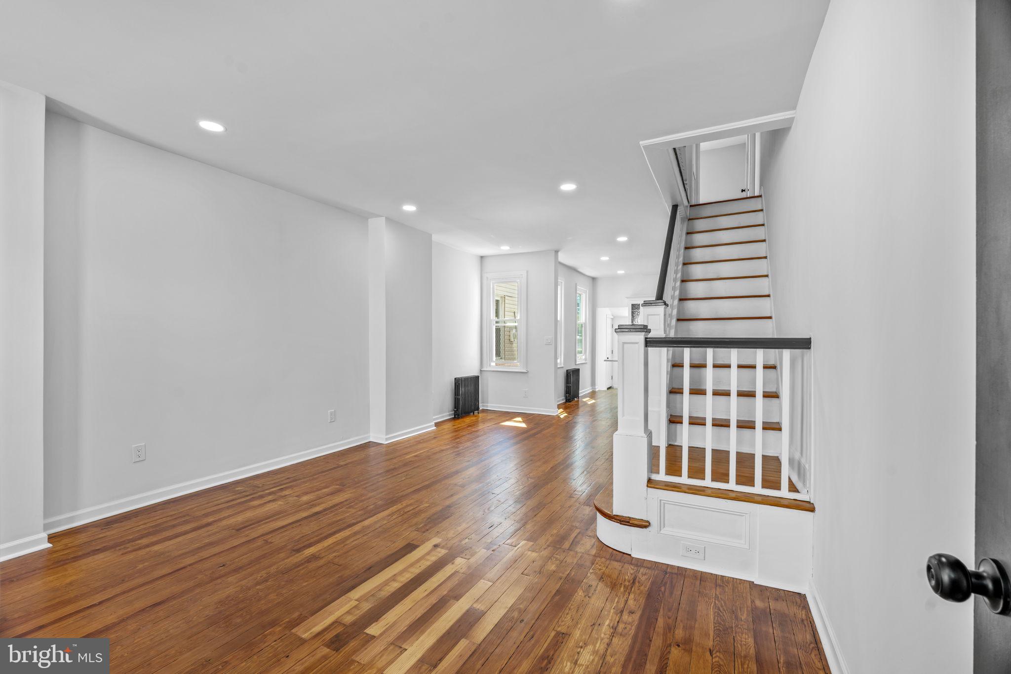 BRIDESBURG - Residential