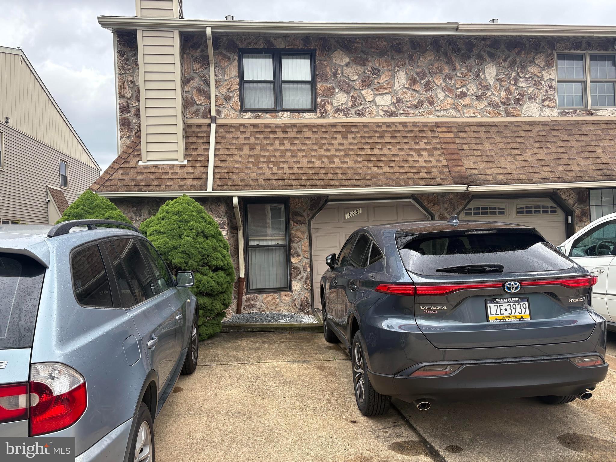 highly desirable Somerton area Twin with 4 large bedrooms and 2.5 baths.  hardware floors and porcelain tiles throughout.  2nd Floor Has laminate flooring and last year of the backyard received a new awning and larger concrete patio.  Property is in great condition